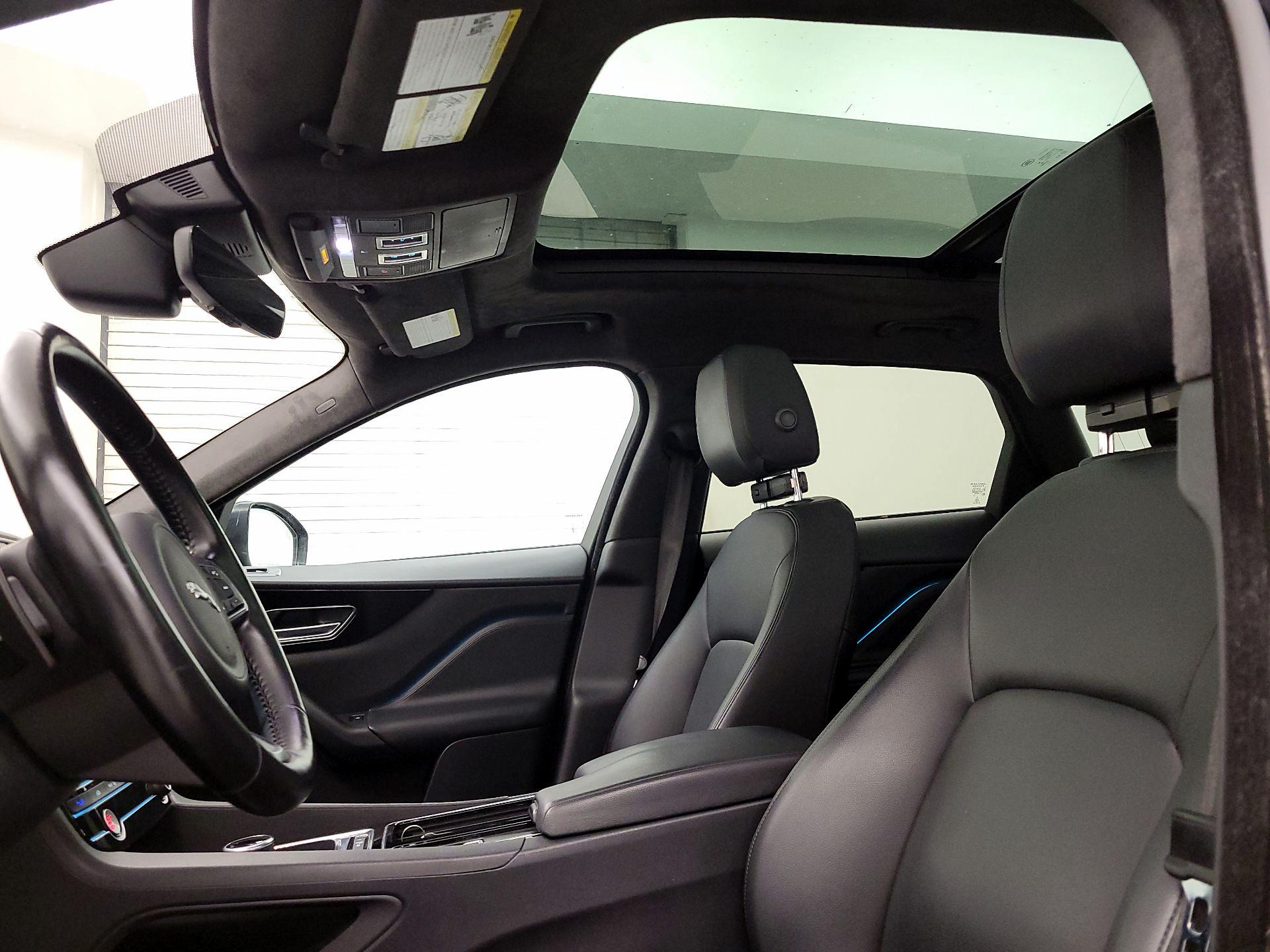 Thumbnail: 2020 Jaguar F-Pace - 20