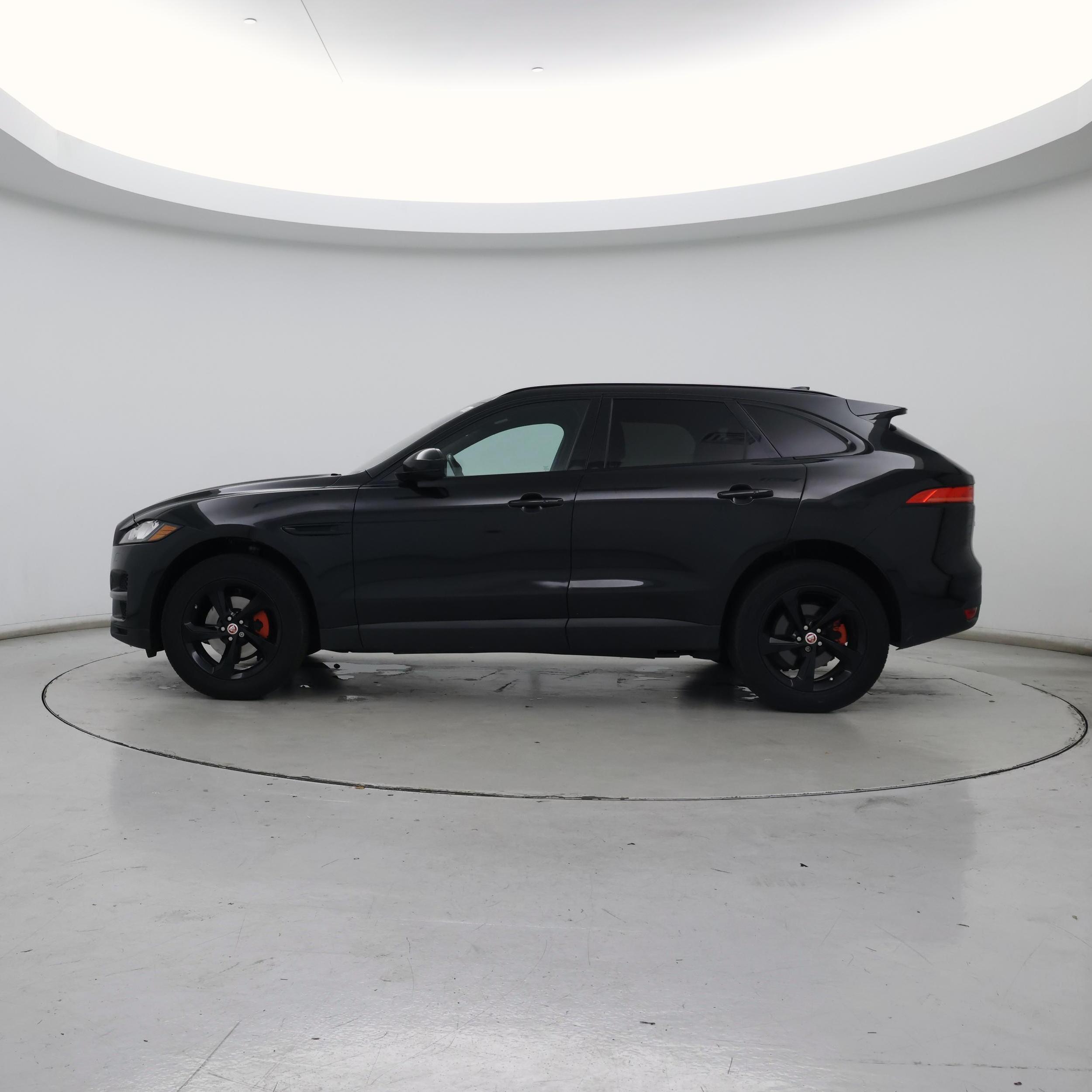 Thumbnail: 2020 Jaguar F-Pace - 3