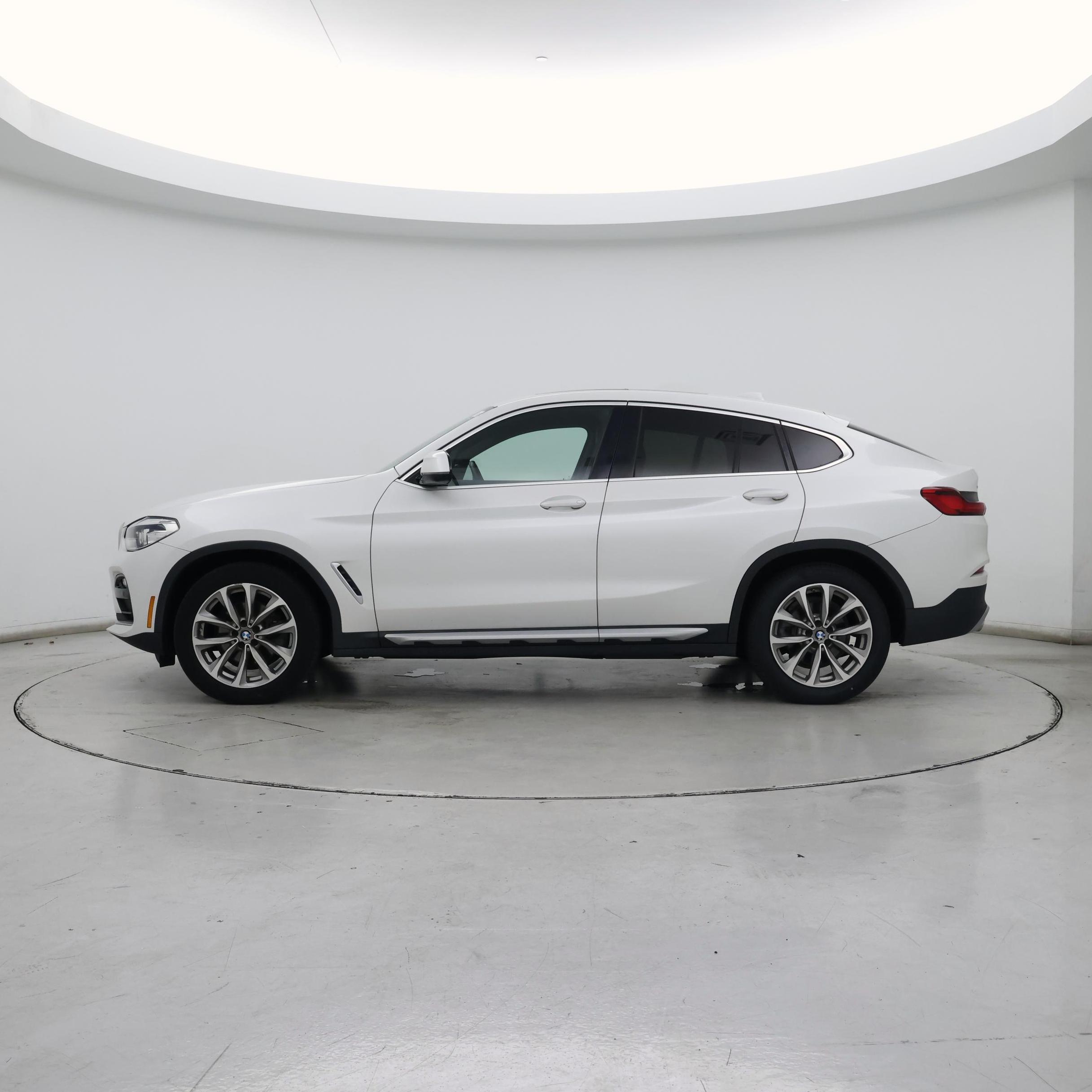 Thumbnail: 2019 BMW X4 - 3