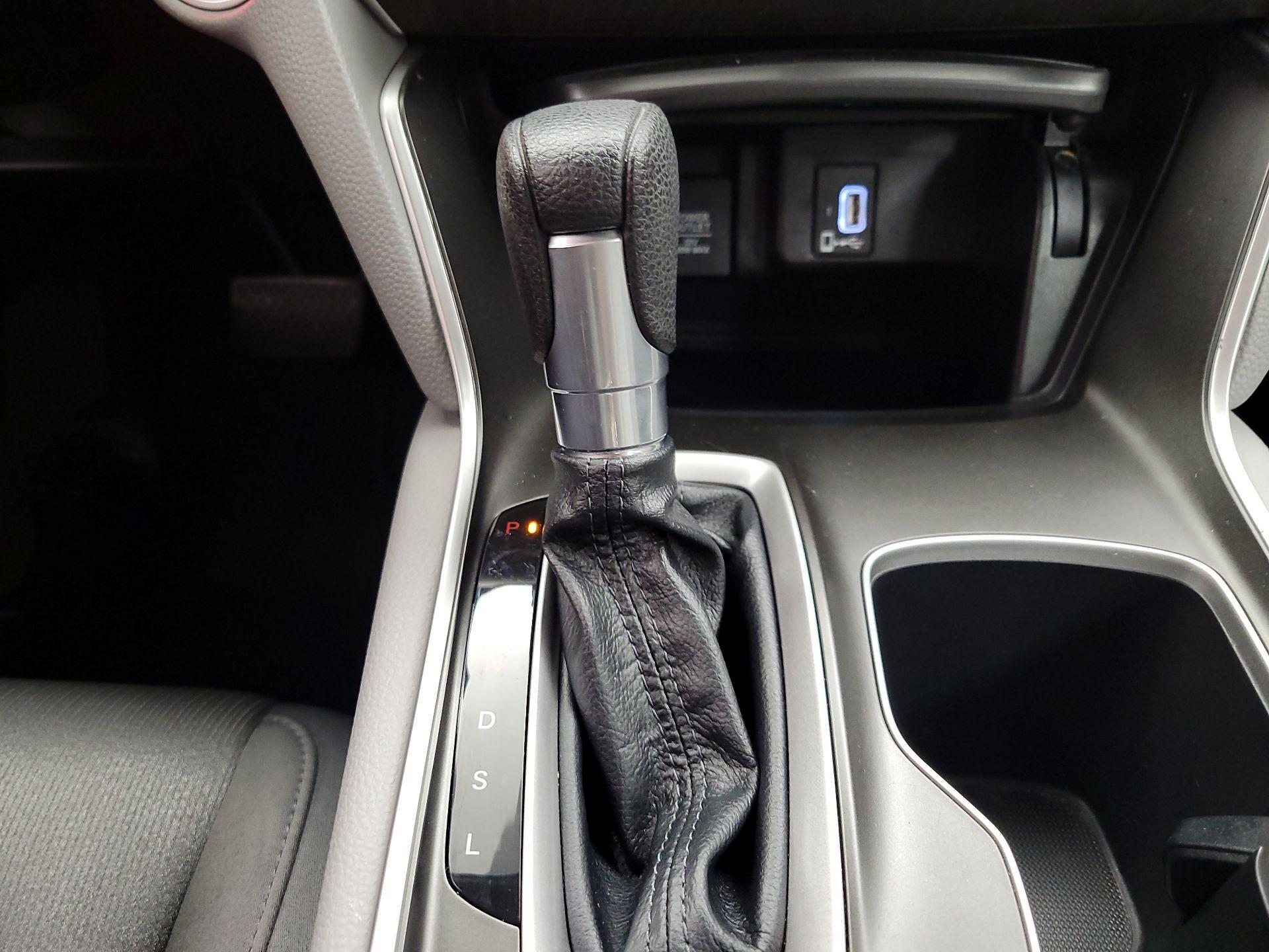 Thumbnail: 2019 Honda Accord - 17