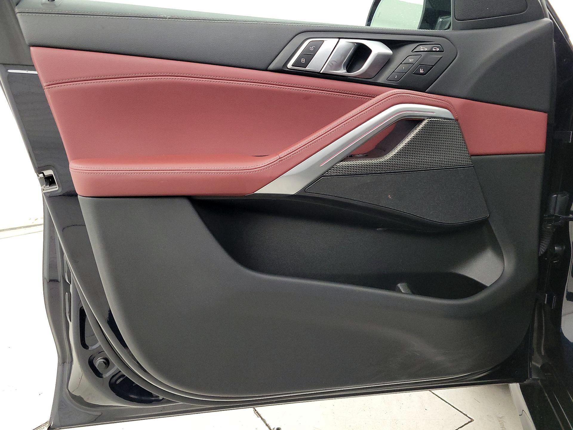 Thumbnail: 2022 BMW X6 - 12