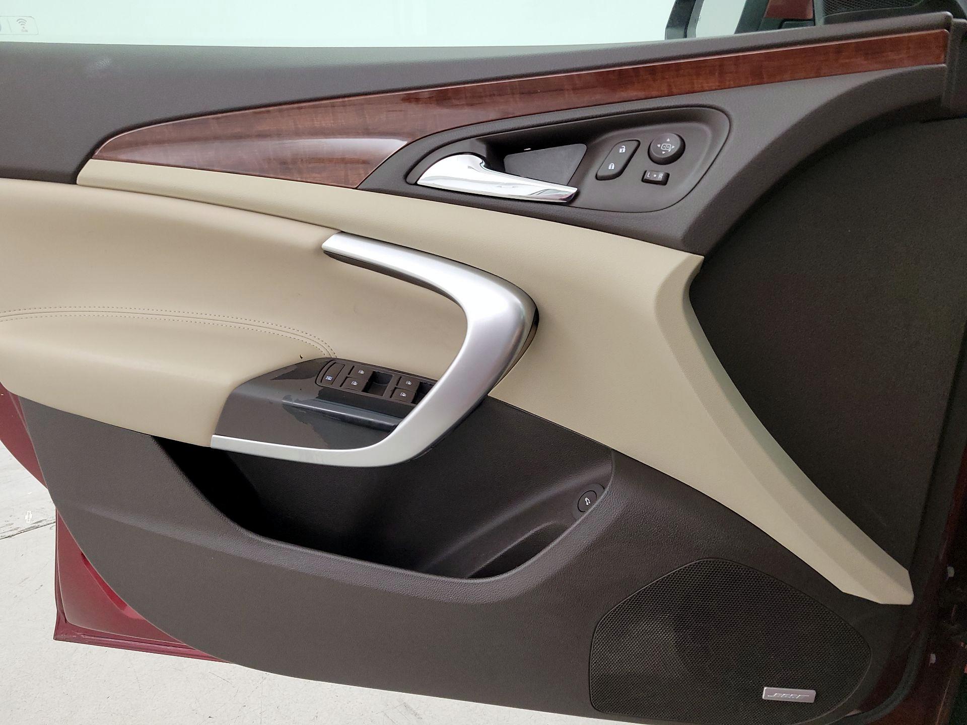 Thumbnail: 2017 Buick Regal - 12