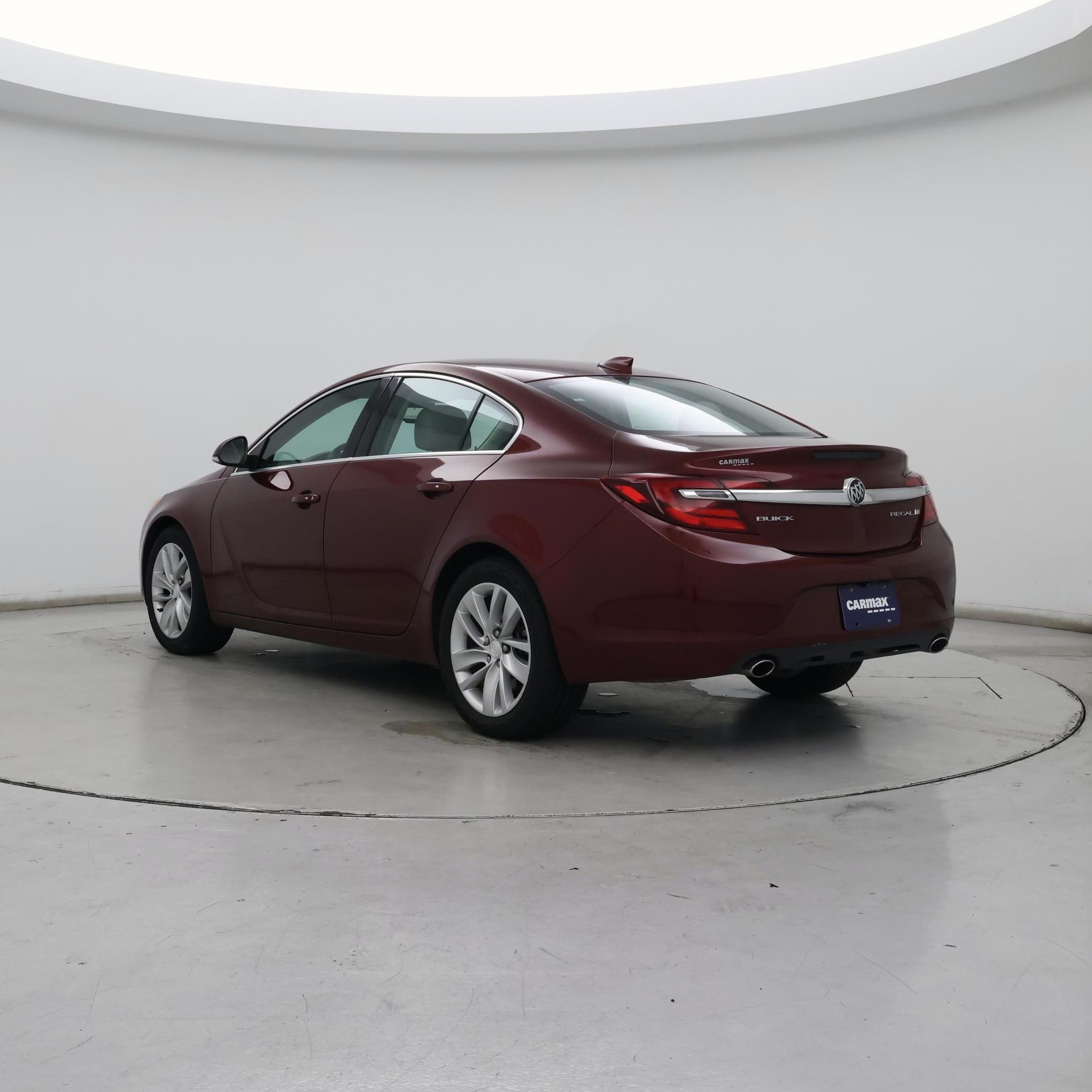 Thumbnail: 2017 Buick Regal - 2