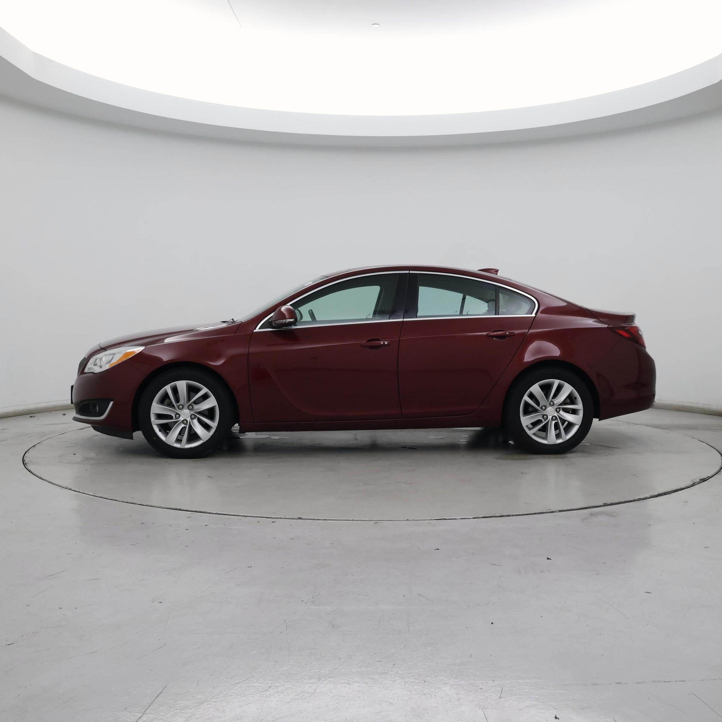 Thumbnail: 2017 Buick Regal - 3