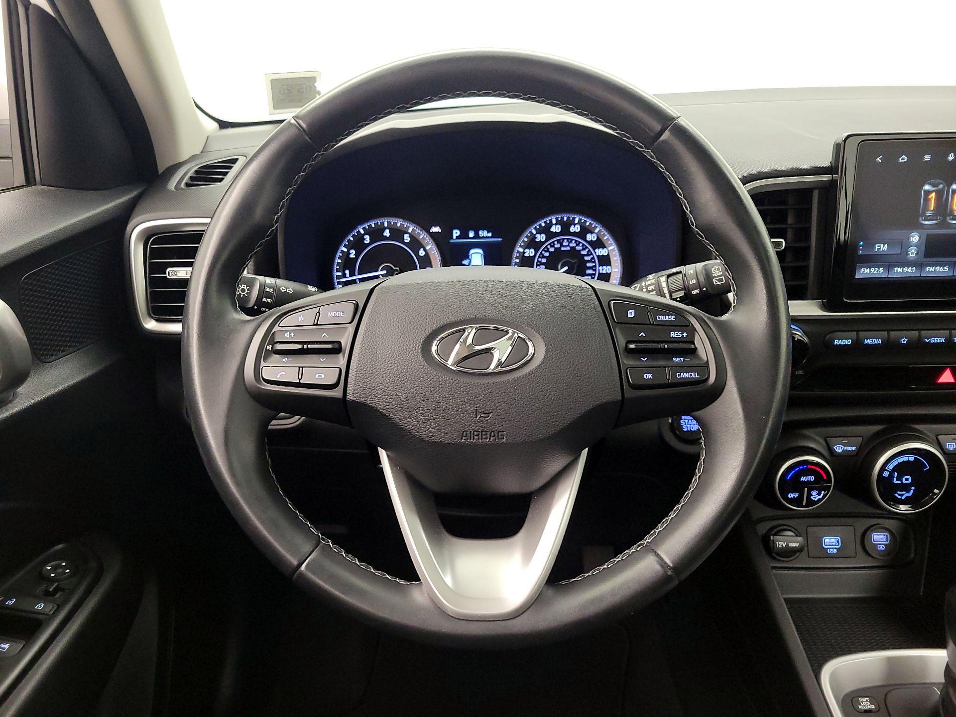 Thumbnail: 2021 Hyundai Venue - 10
