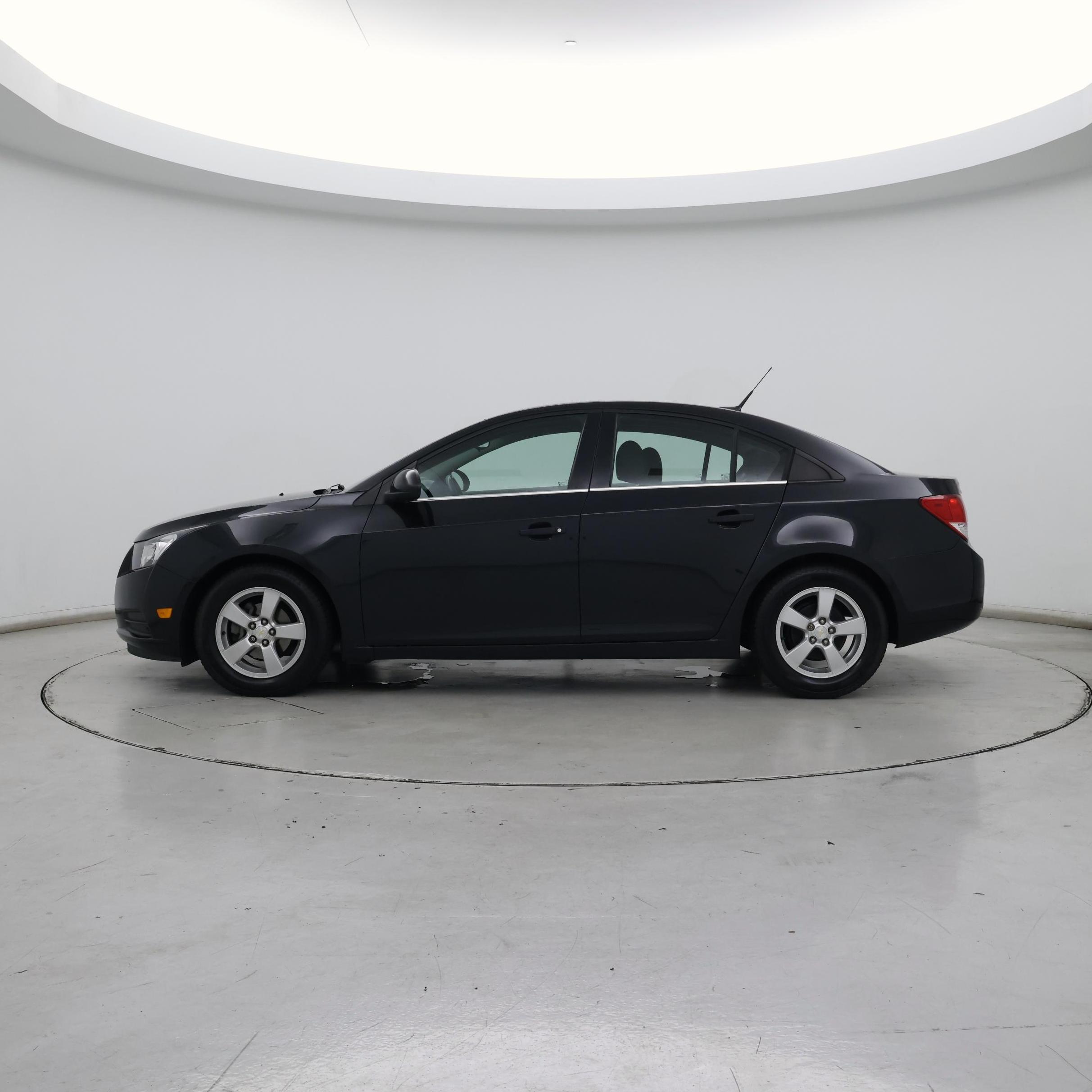 Thumbnail: 2014 Chevrolet Cruze - 3