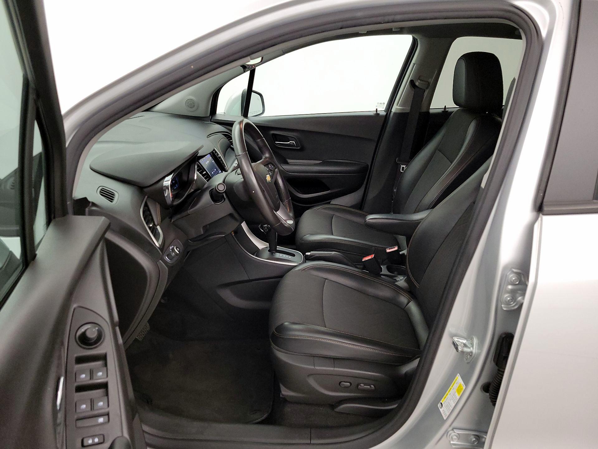 Thumbnail: 2021 Chevrolet Trax - 11
