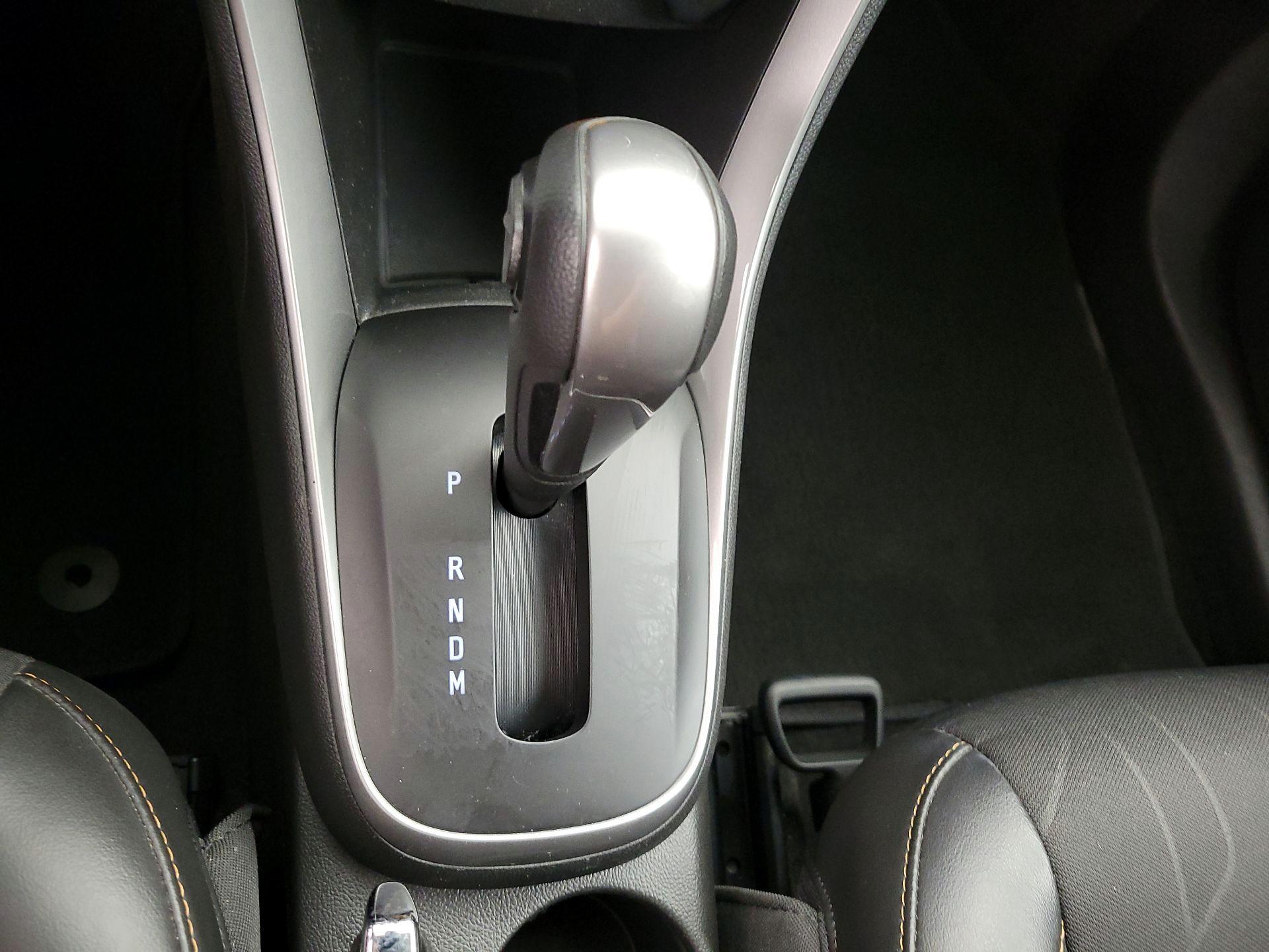 Thumbnail: 2021 Chevrolet Trax - 17