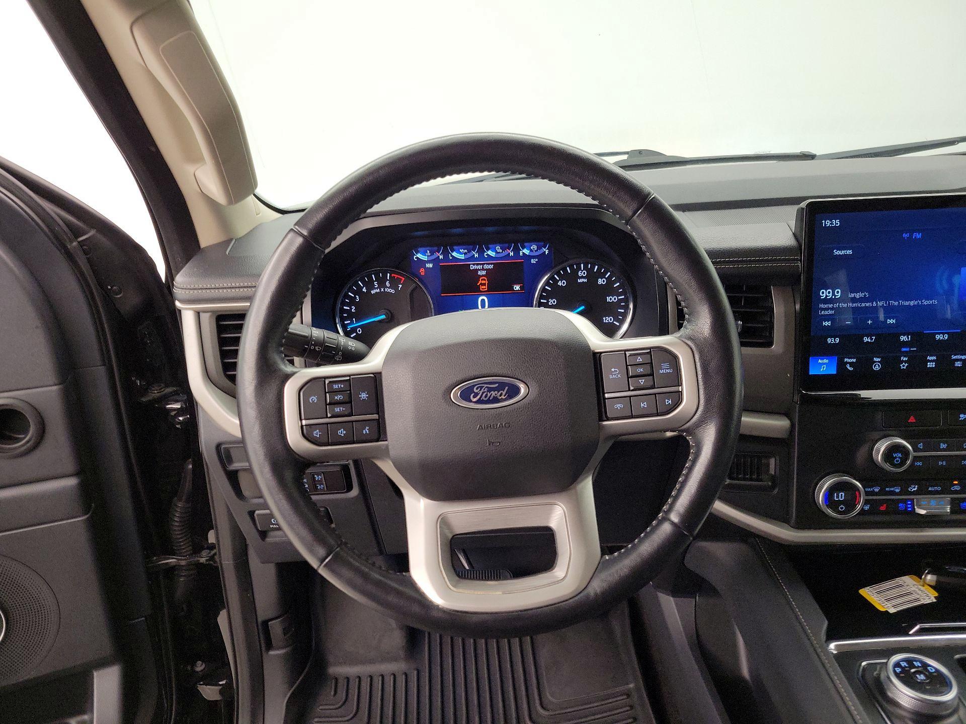 Thumbnail: 2023 Ford Expedition MAX - 10