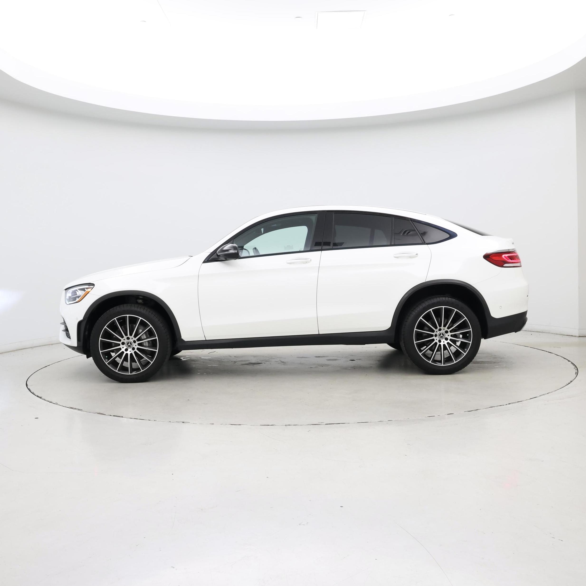 Thumbnail: 2023 Mercedes-Benz GLC - 3