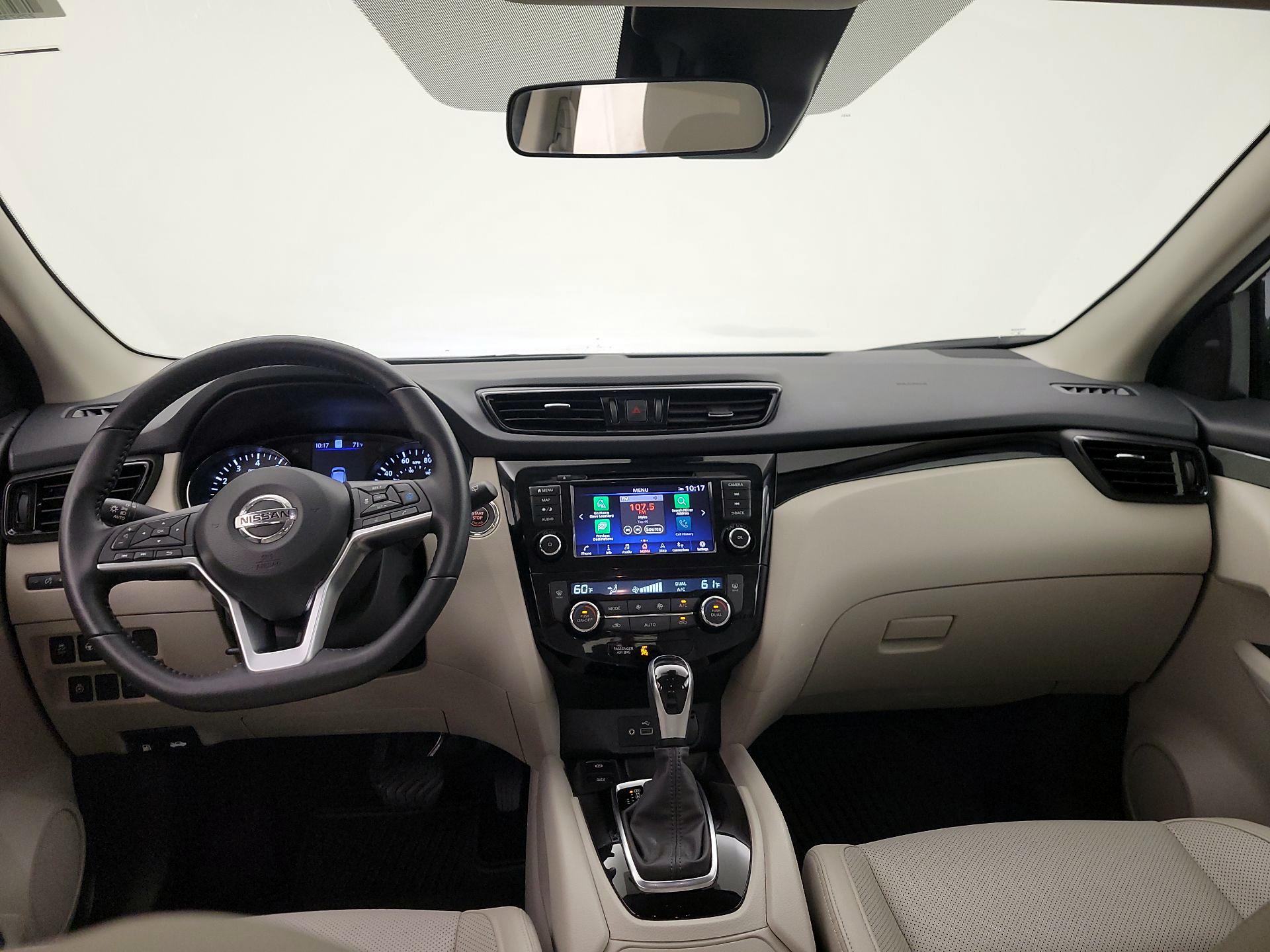 Thumbnail: 2022 Nissan Rogue Sport - 9