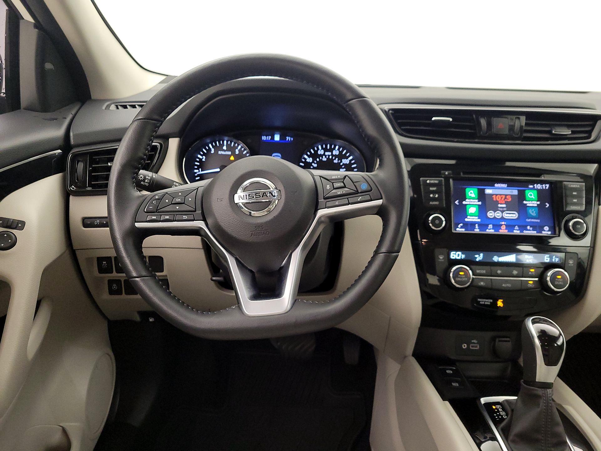 Thumbnail: 2022 Nissan Rogue Sport - 10