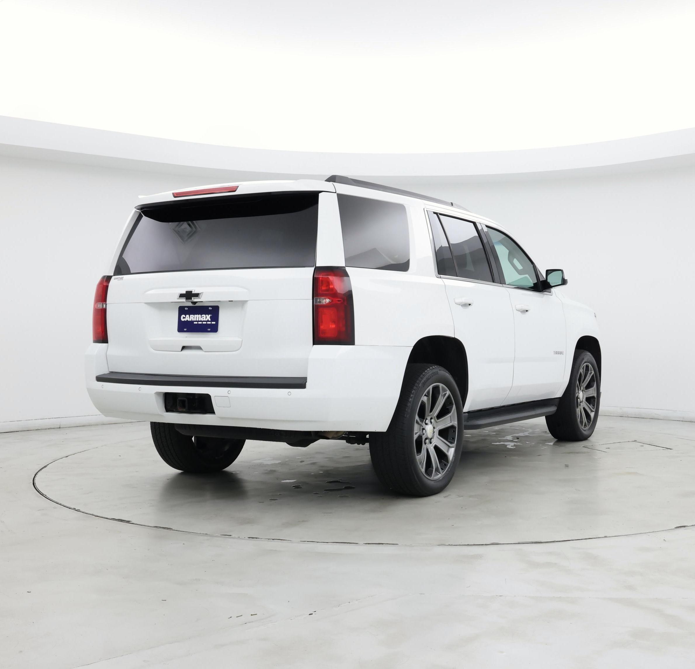 Thumbnail: 2017 Chevrolet Tahoe - 8