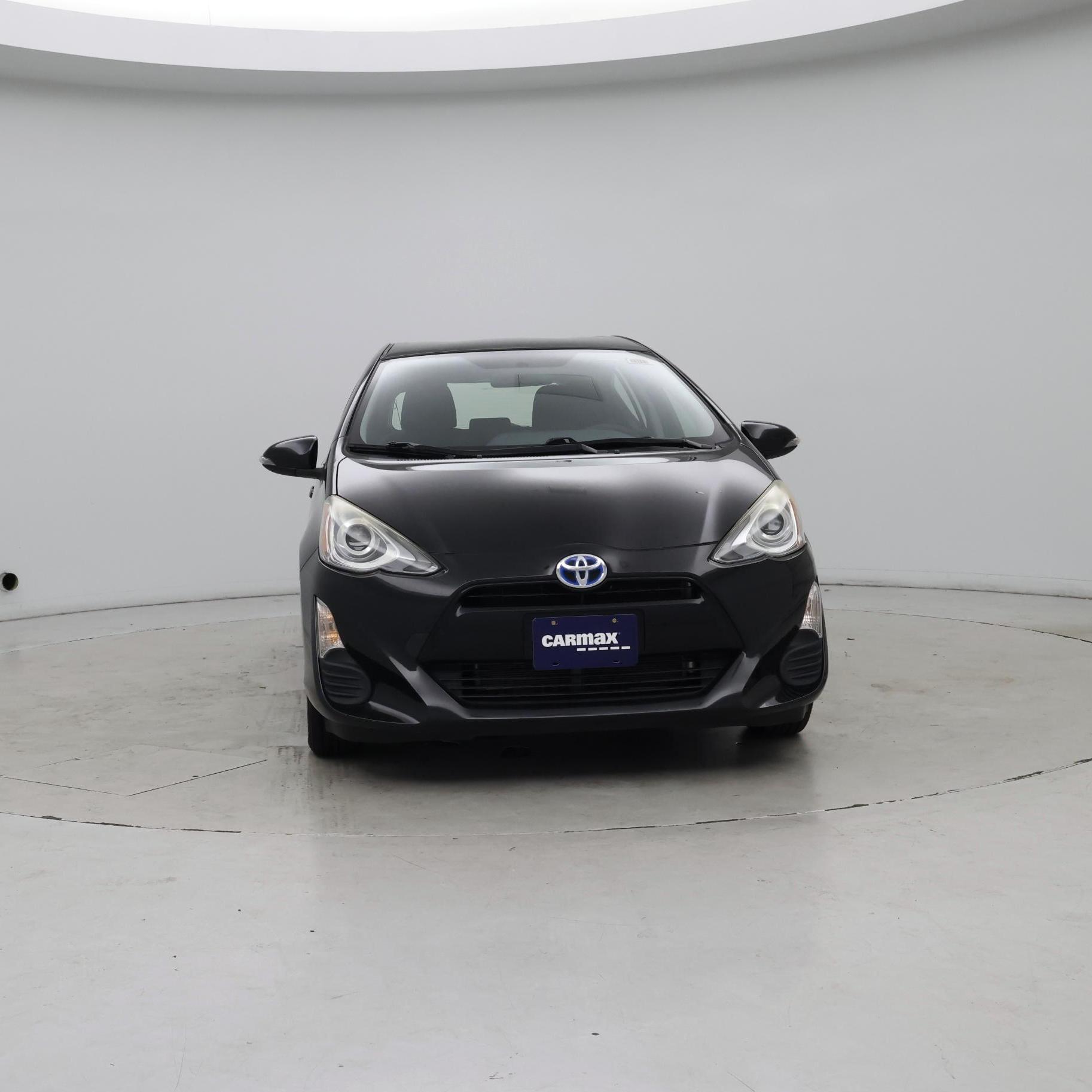 Thumbnail: 2016 Toyota Prius c - 5