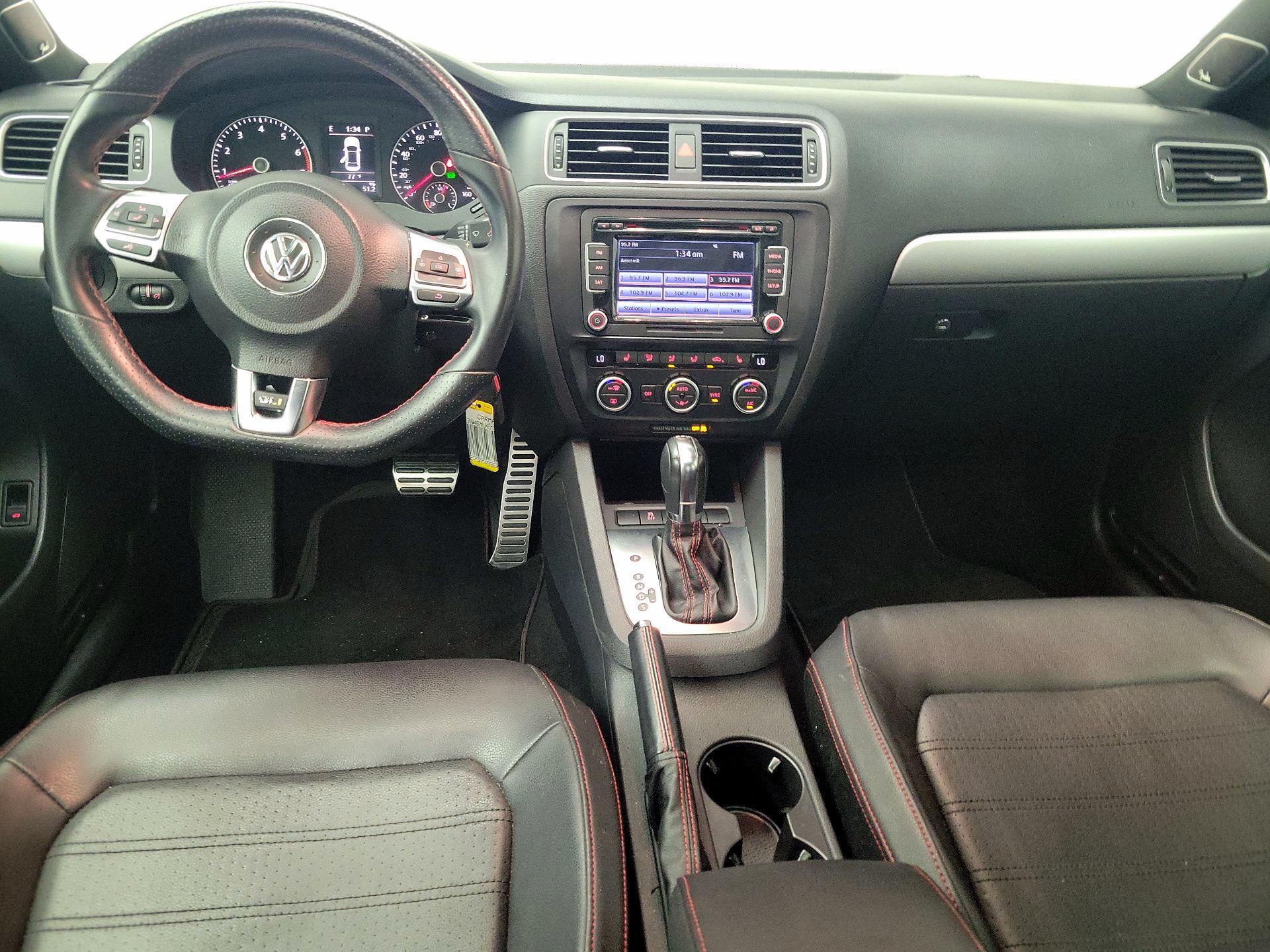 Thumbnail: 2014 Volkswagen Jetta - 9