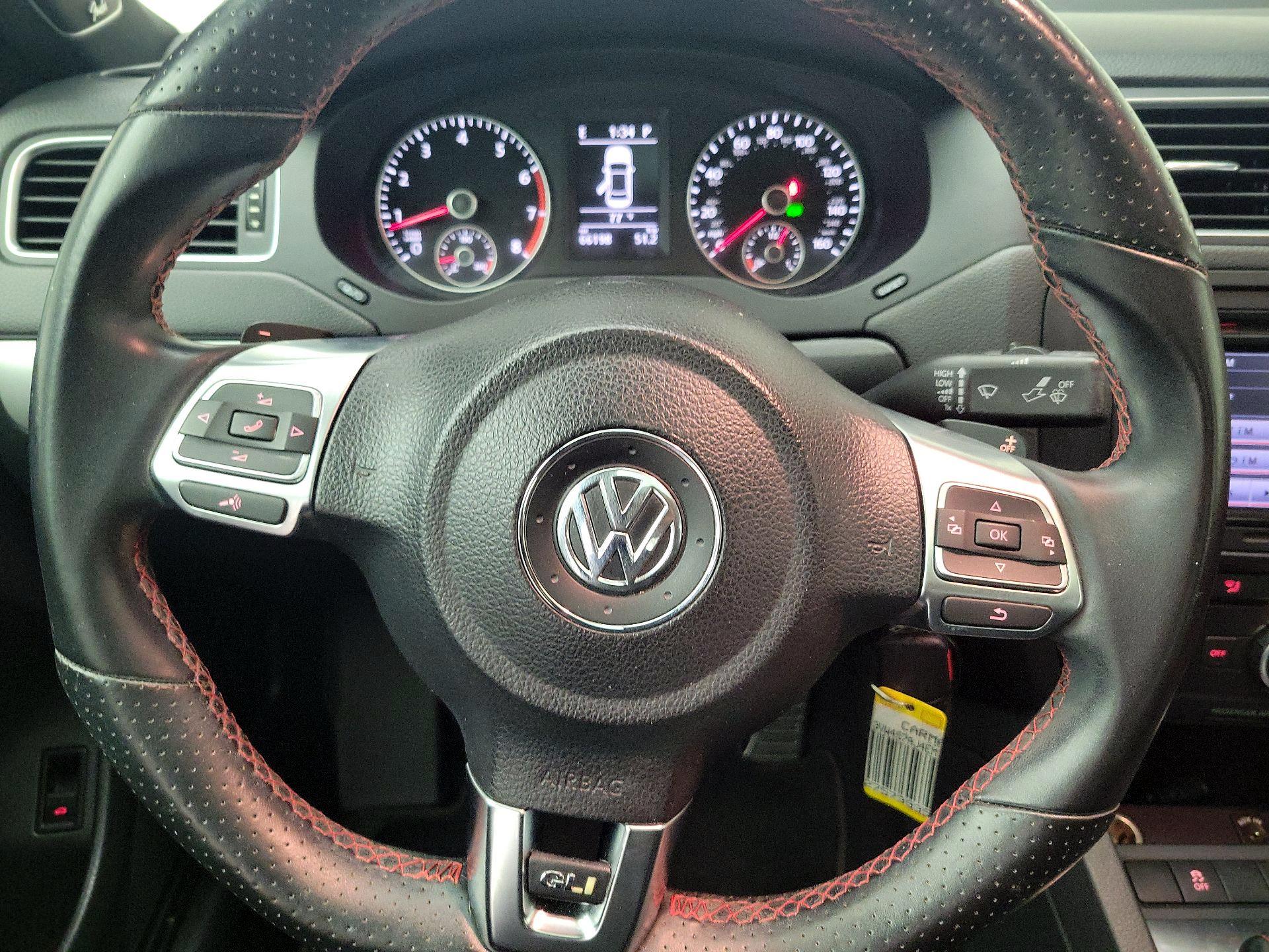 Thumbnail: 2014 Volkswagen Jetta - 10