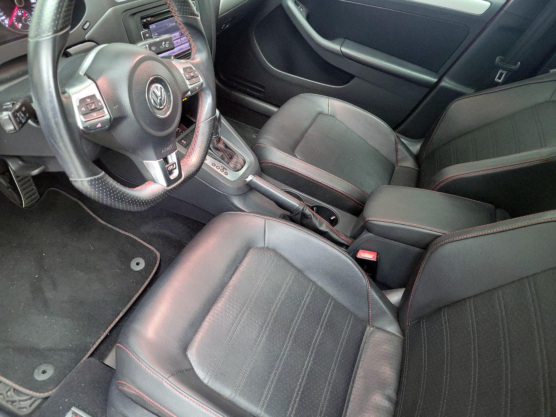 Thumbnail: 2014 Volkswagen Jetta - 11