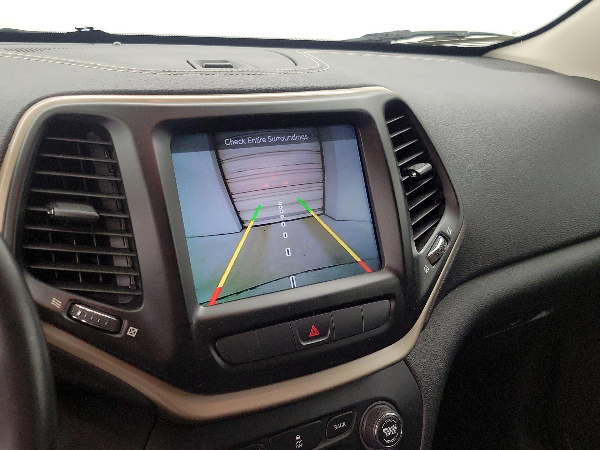 Thumbnail: 2014 Jeep Cherokee - 14