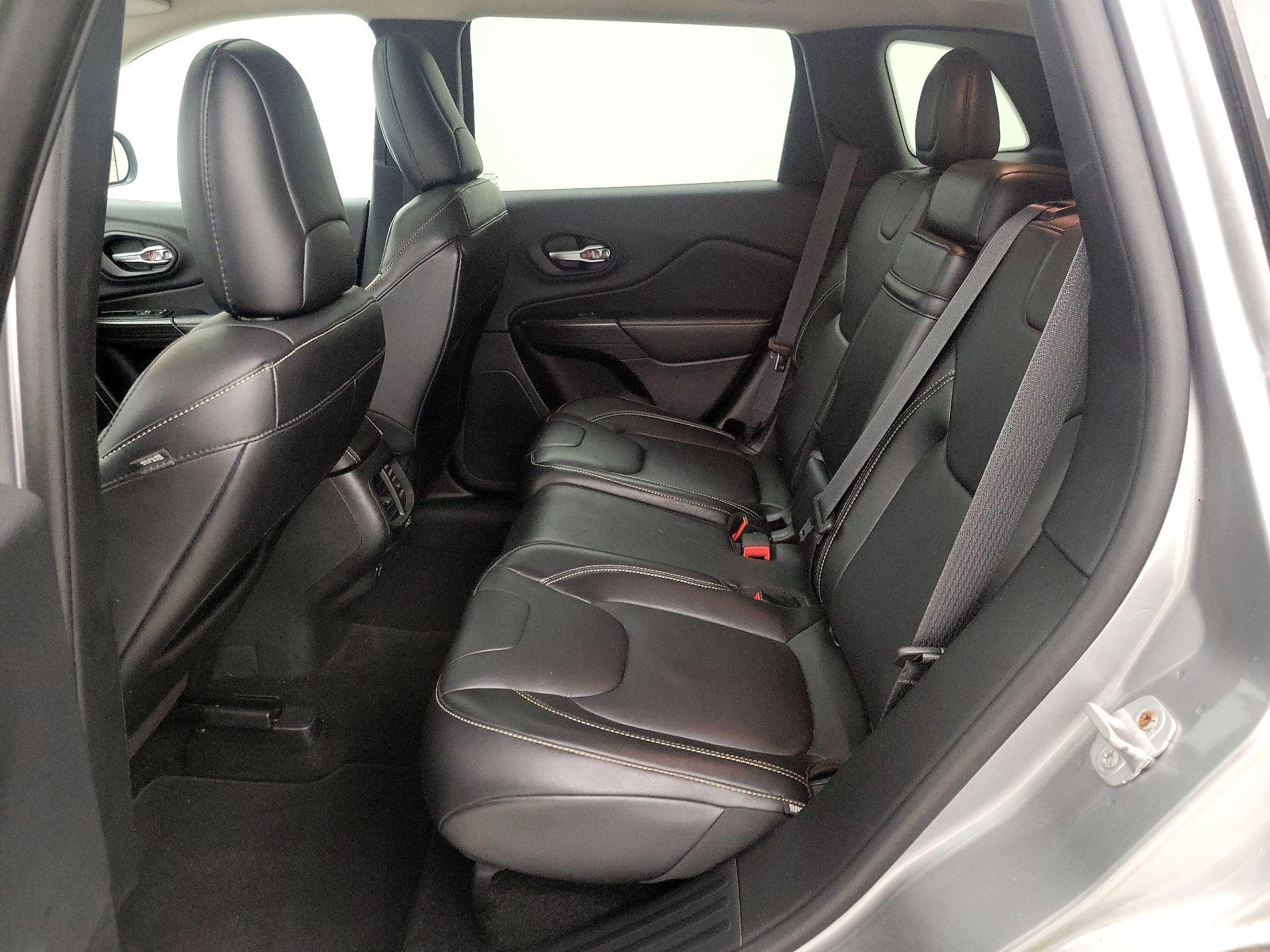 Thumbnail: 2014 Jeep Cherokee - 20