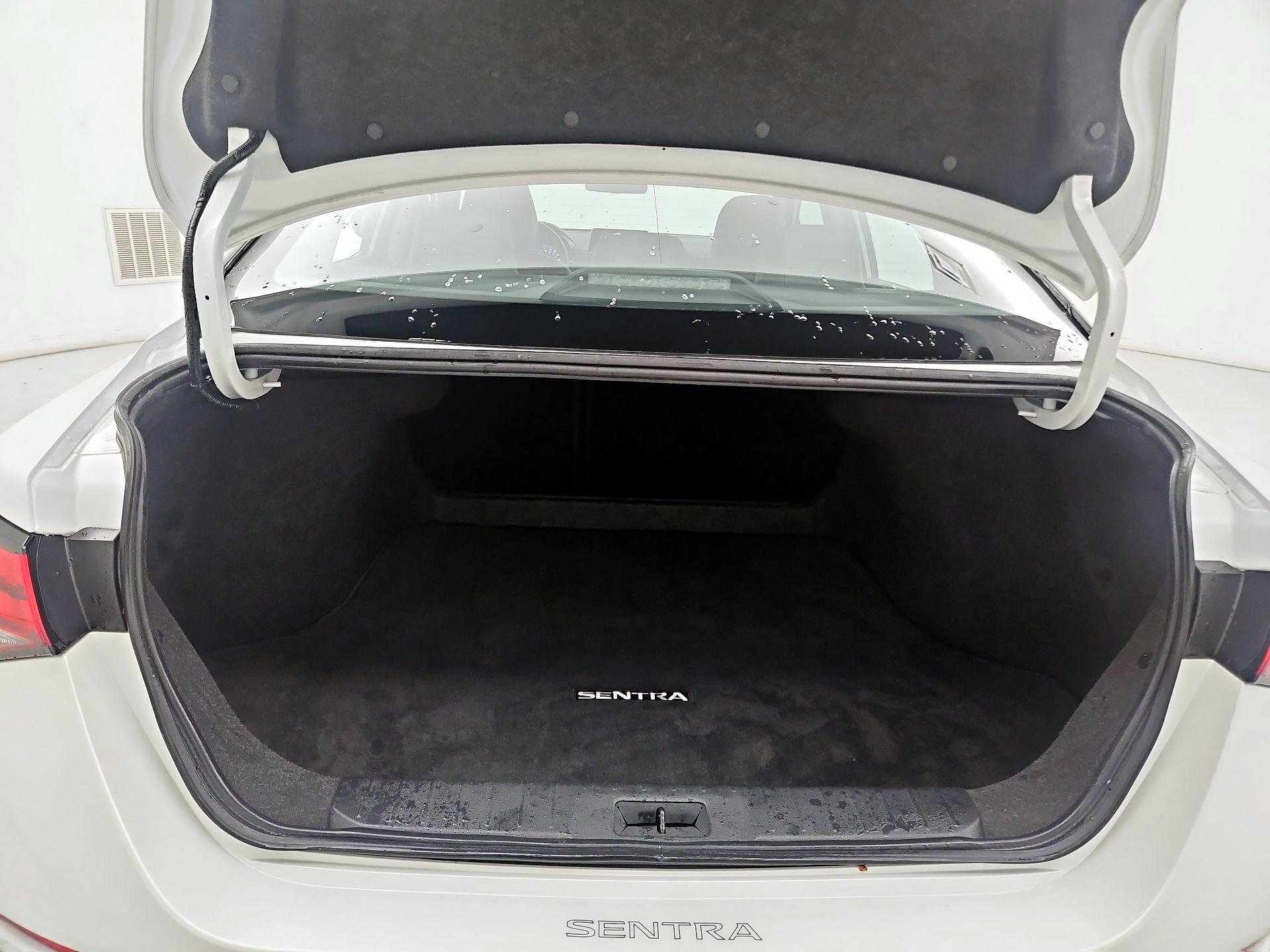 Thumbnail: 2024 Nissan Sentra - 20