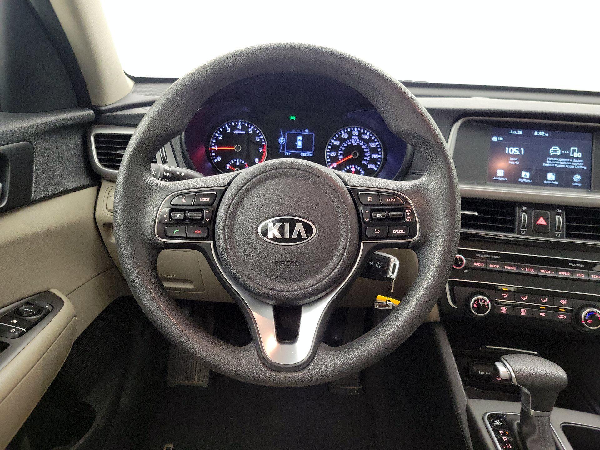 Thumbnail: 2018 Kia Optima - 10