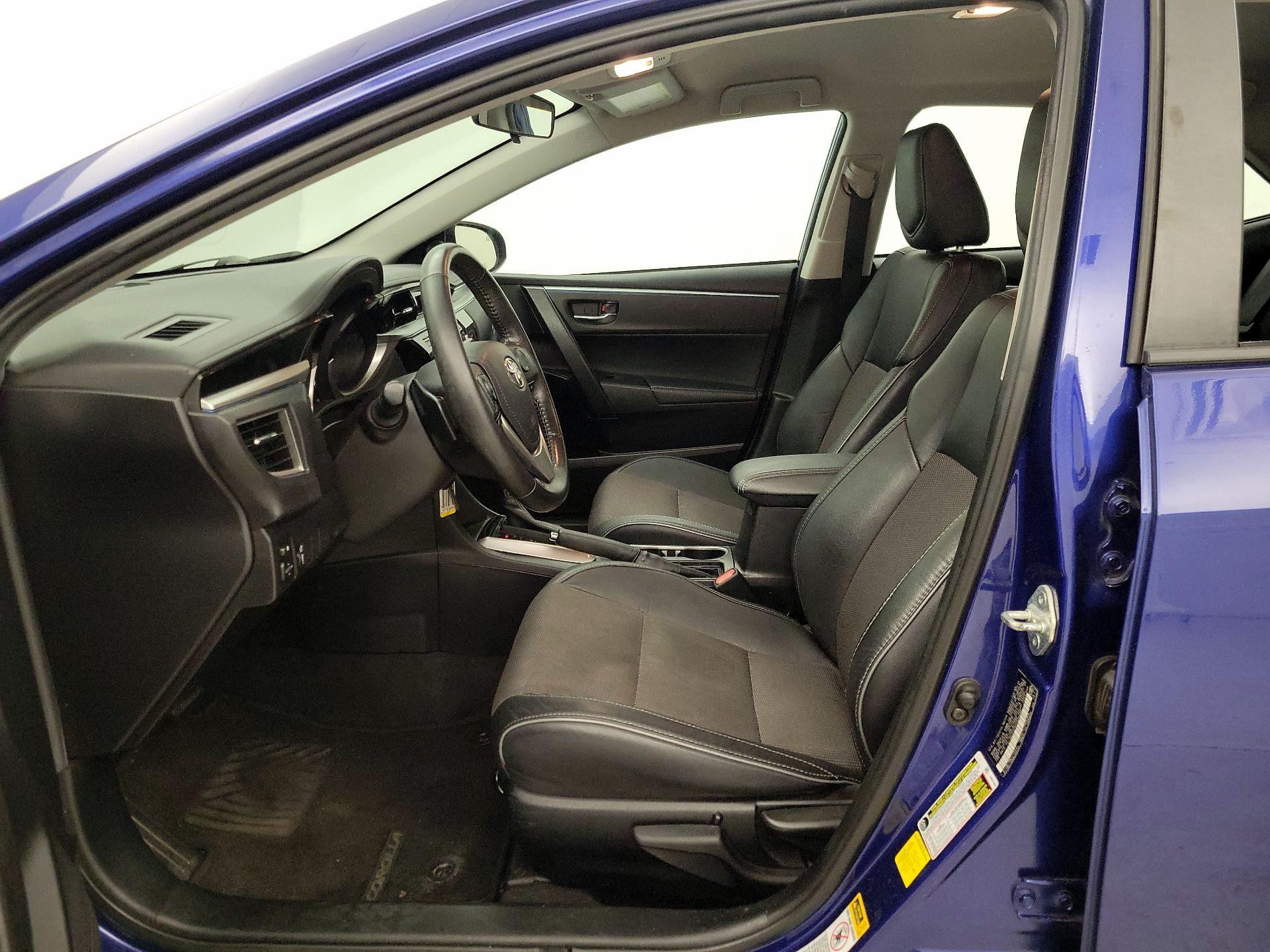 Thumbnail: 2015 Toyota Corolla - 11