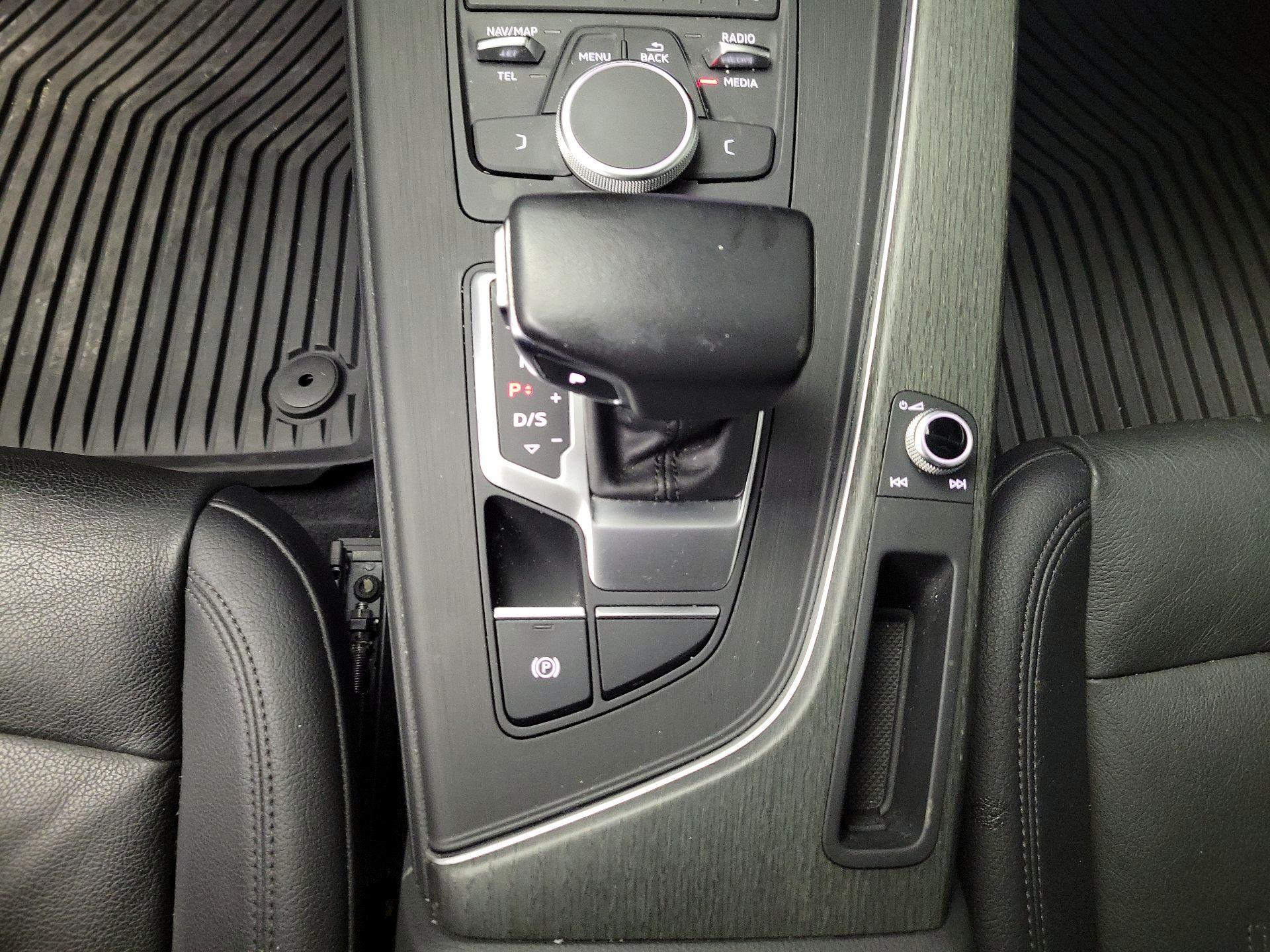 Thumbnail: 2017 Audi A4 - 17