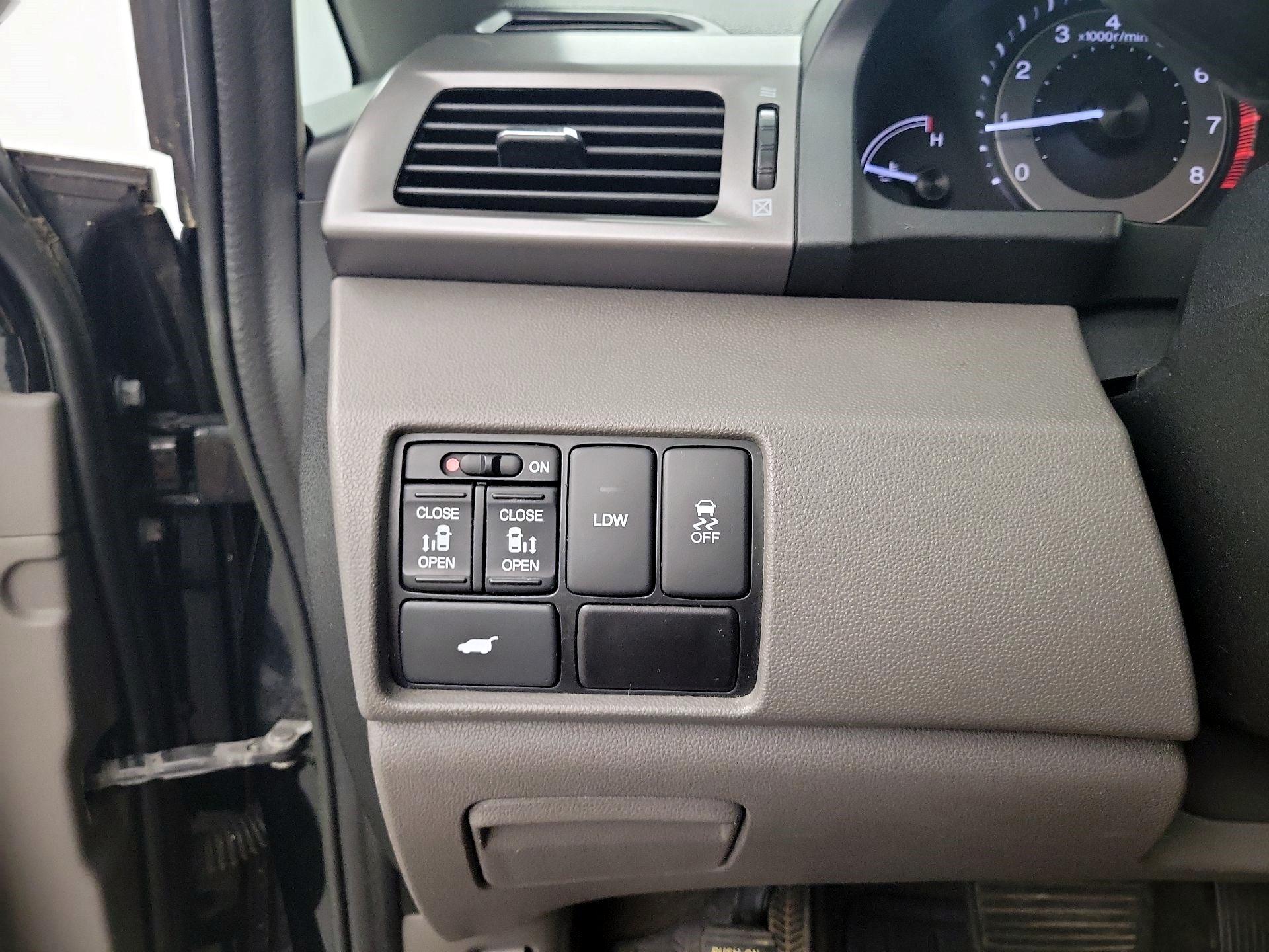 Thumbnail: 2015 Honda Odyssey - 11