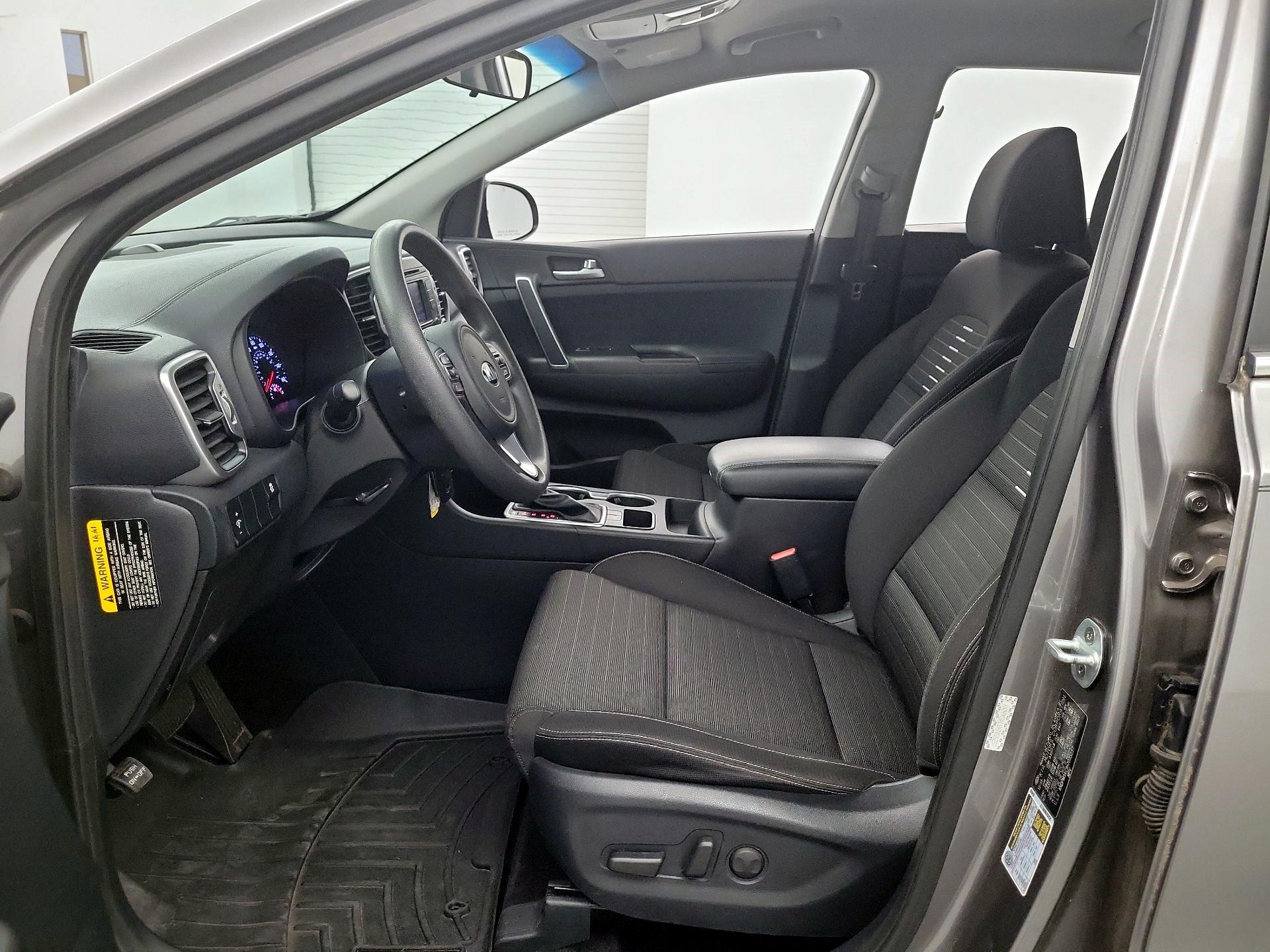 Thumbnail: 2017 Kia Sportage - 9
