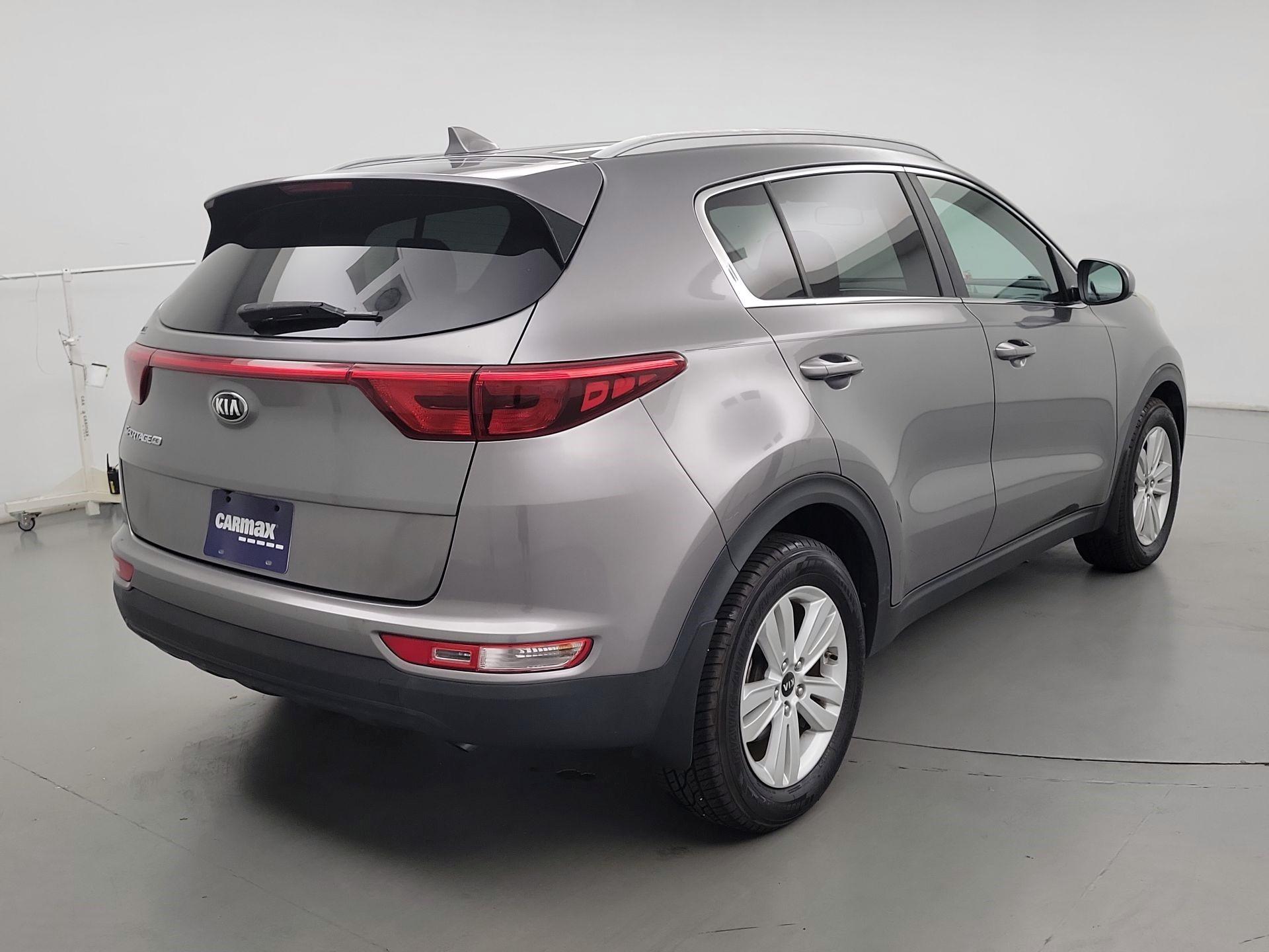 Thumbnail: 2017 Kia Sportage - 5