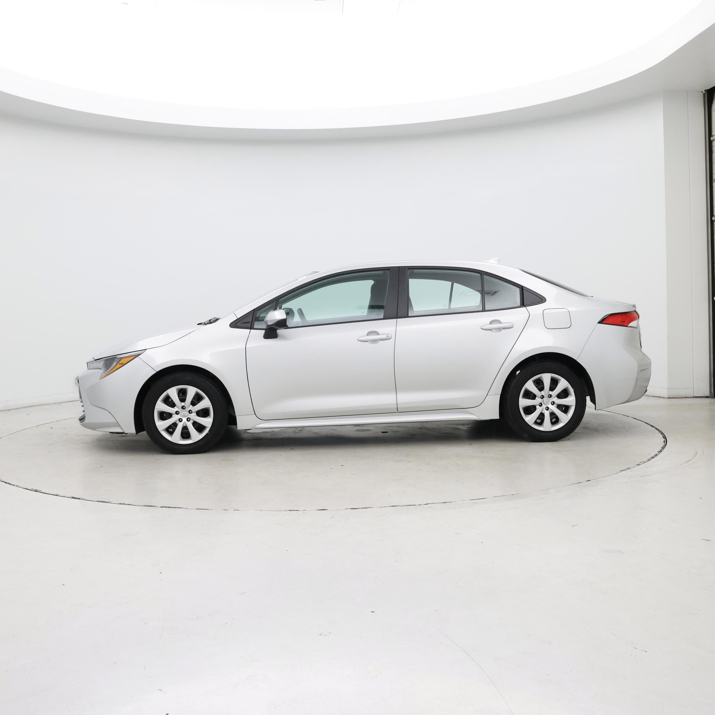 Thumbnail: 2024 Toyota Corolla - 3