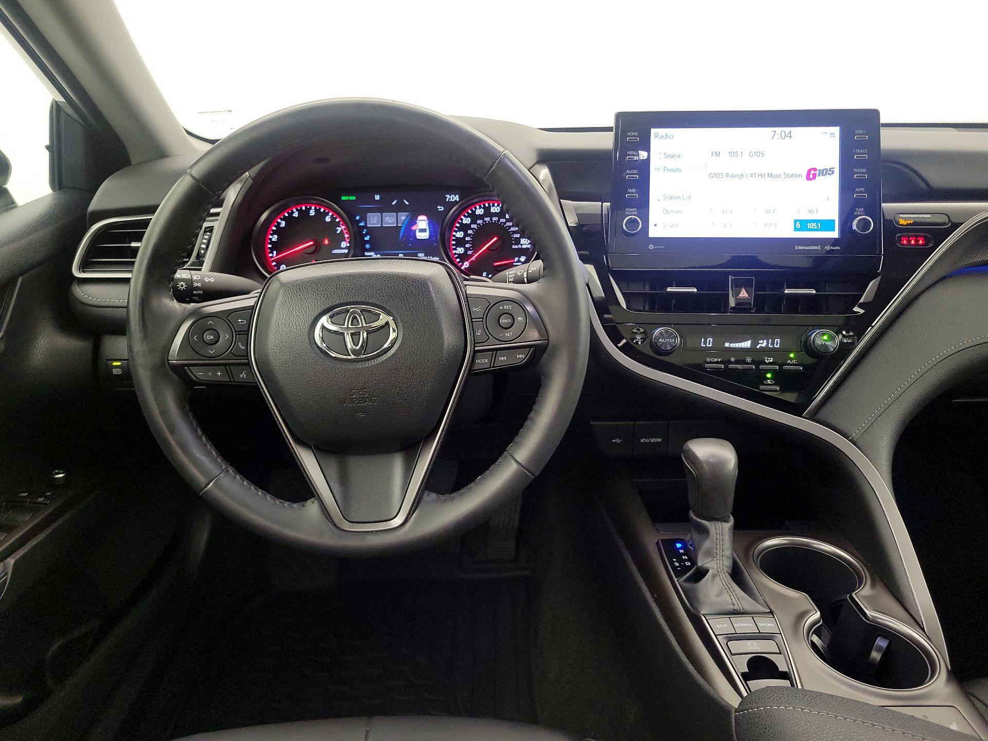 Thumbnail: 2022 Toyota Camry - 10