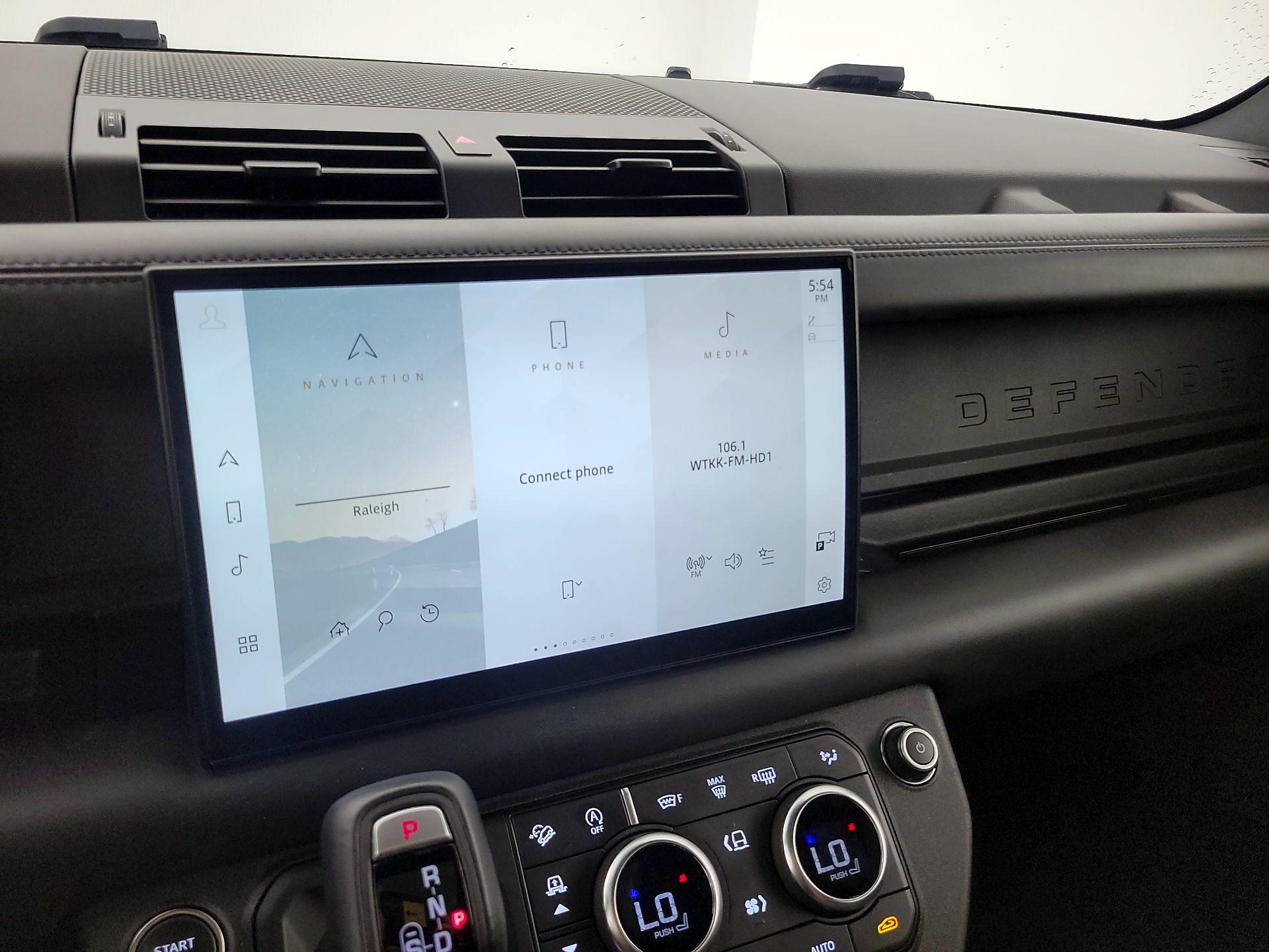 Thumbnail: 2024 Land Rover Defender - 16