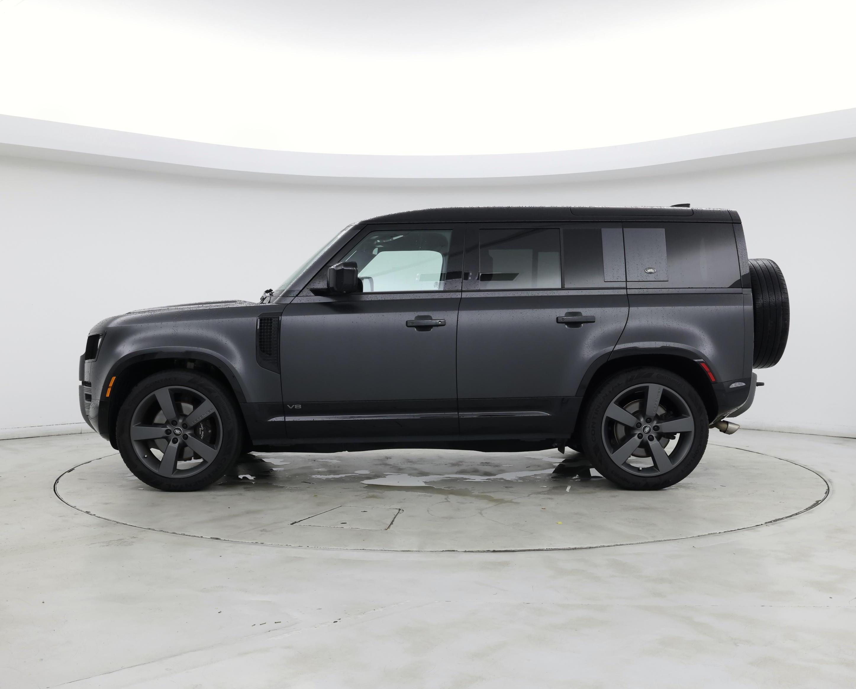 Thumbnail: 2024 Land Rover Defender - 3