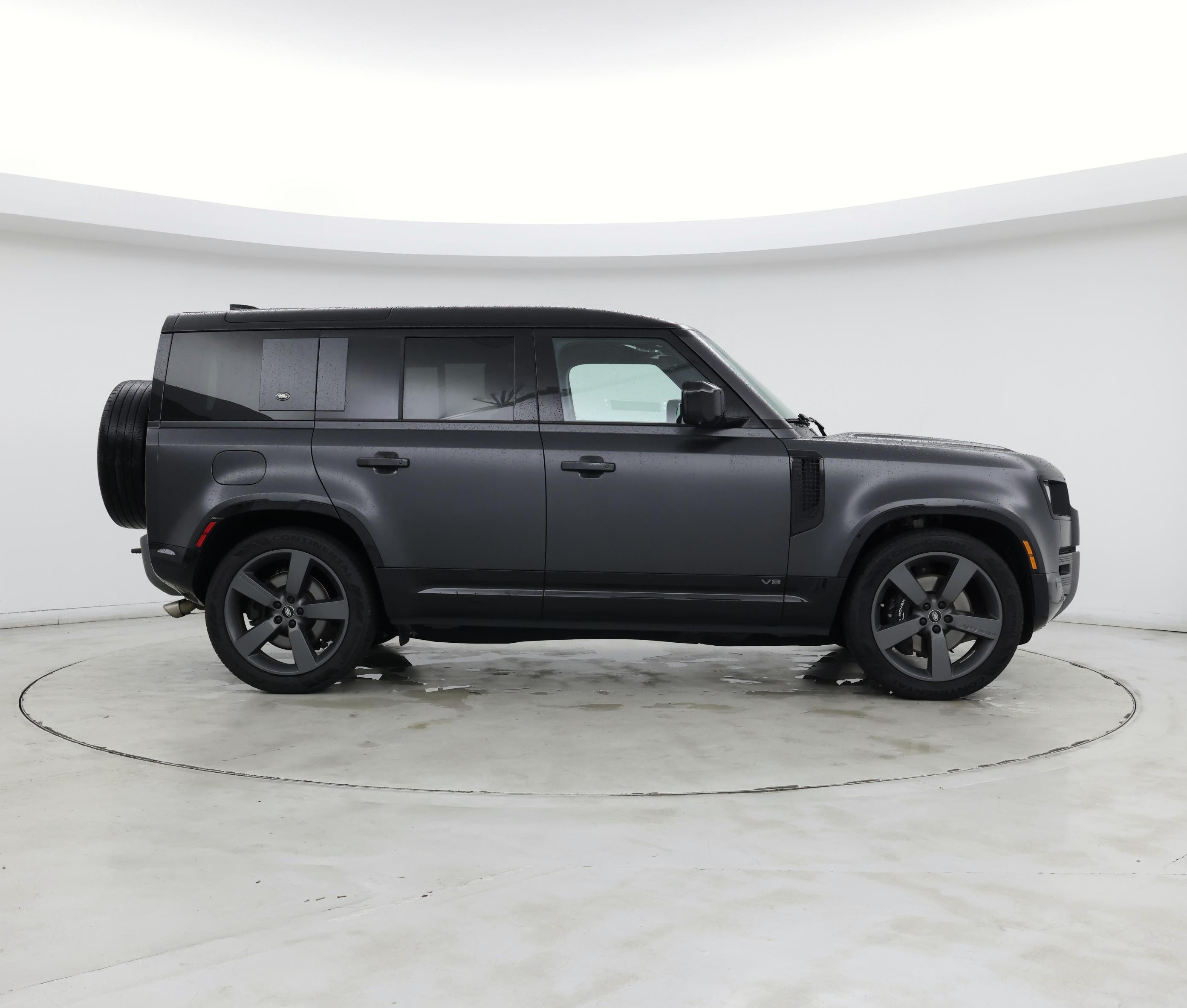 Thumbnail: 2024 Land Rover Defender - 7