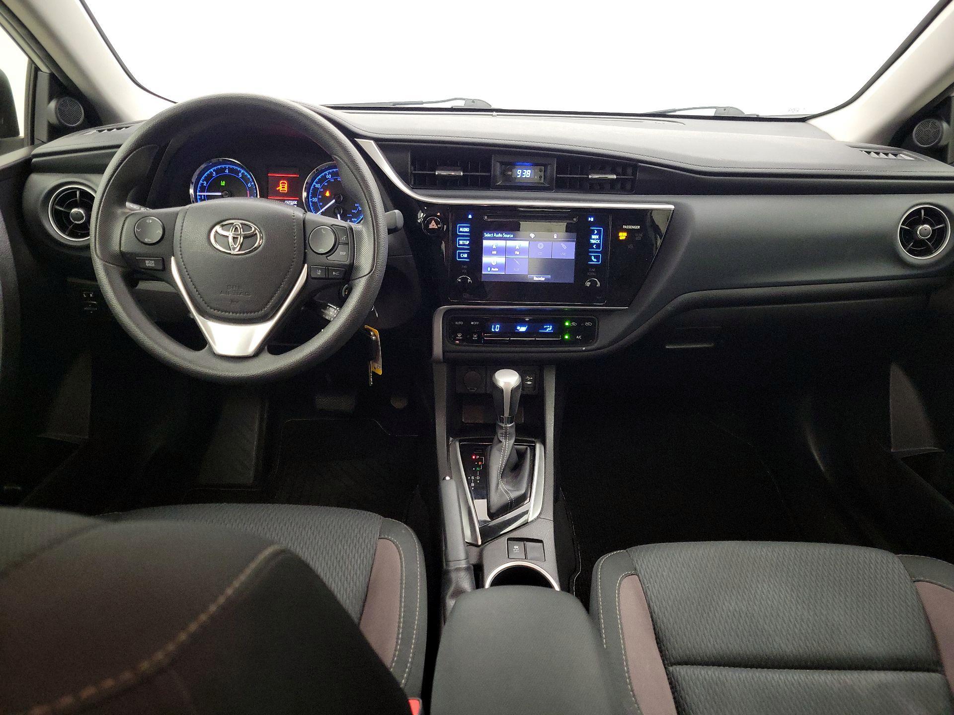 Thumbnail: 2017 Toyota Corolla - 9