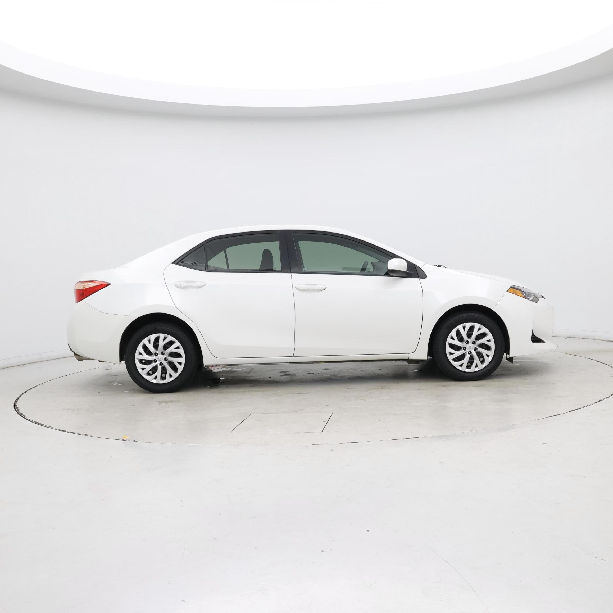 Thumbnail: 2017 Toyota Corolla - 7