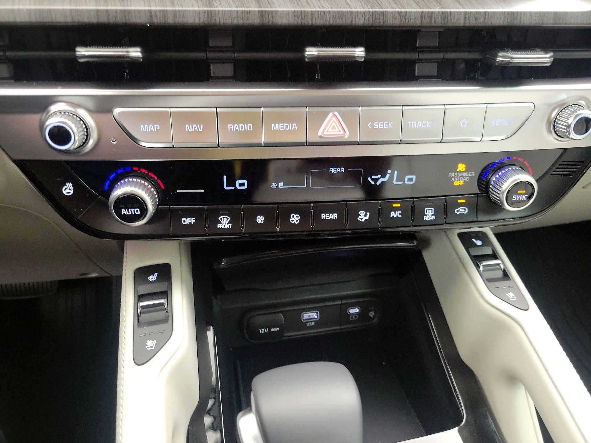Thumbnail: 2025 Kia Telluride - 16