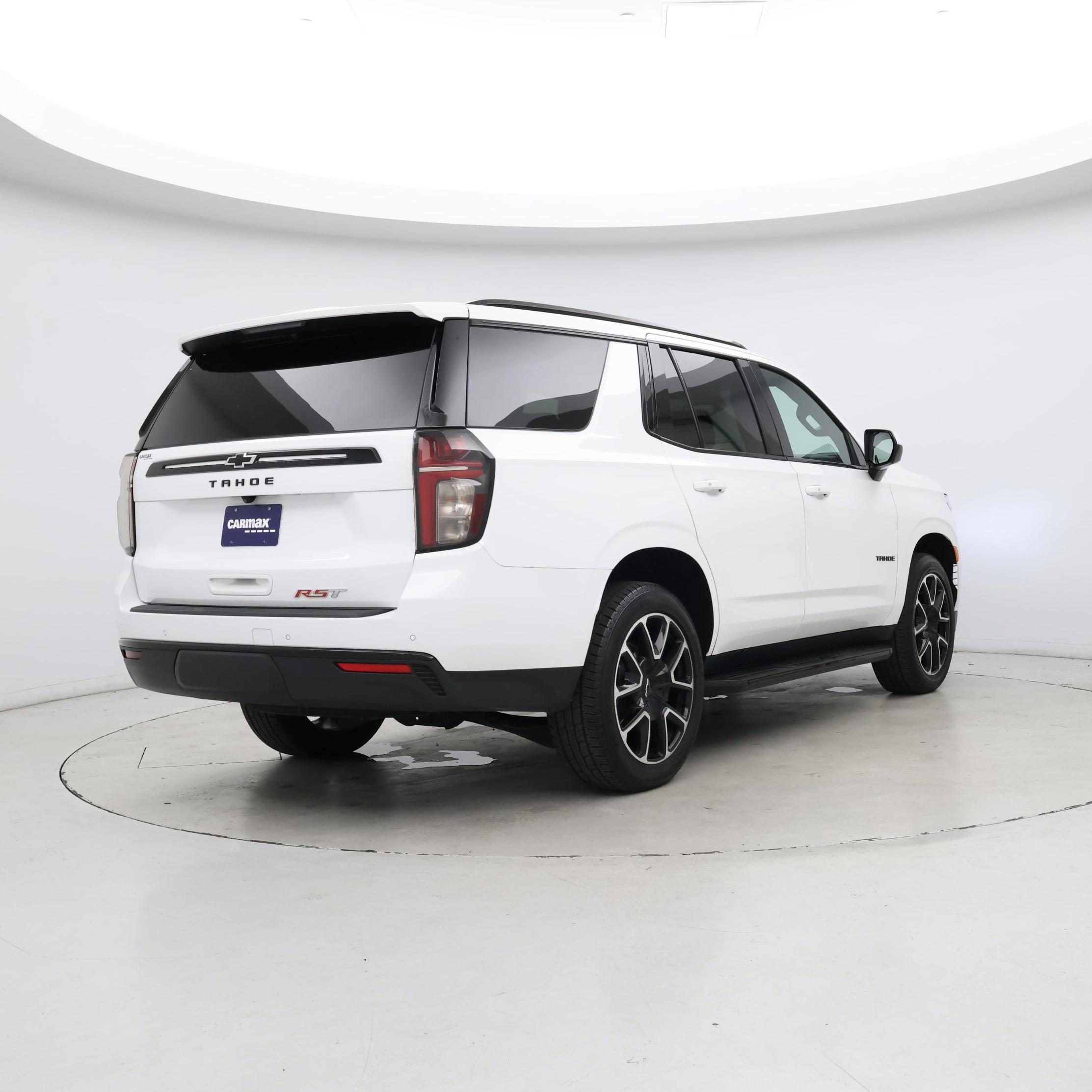 Thumbnail: 2023 Chevrolet Tahoe - 8