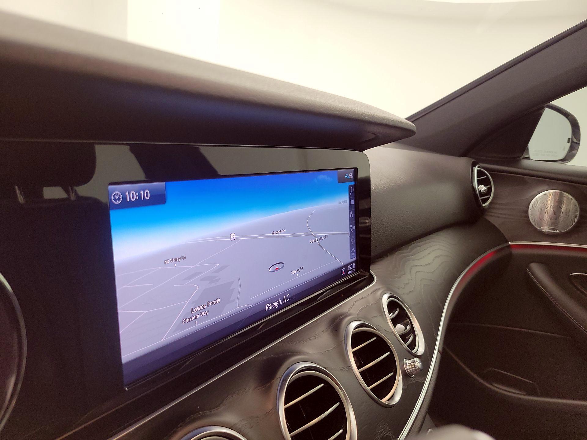 Thumbnail: 2019 Mercedes-Benz E-Class - 14