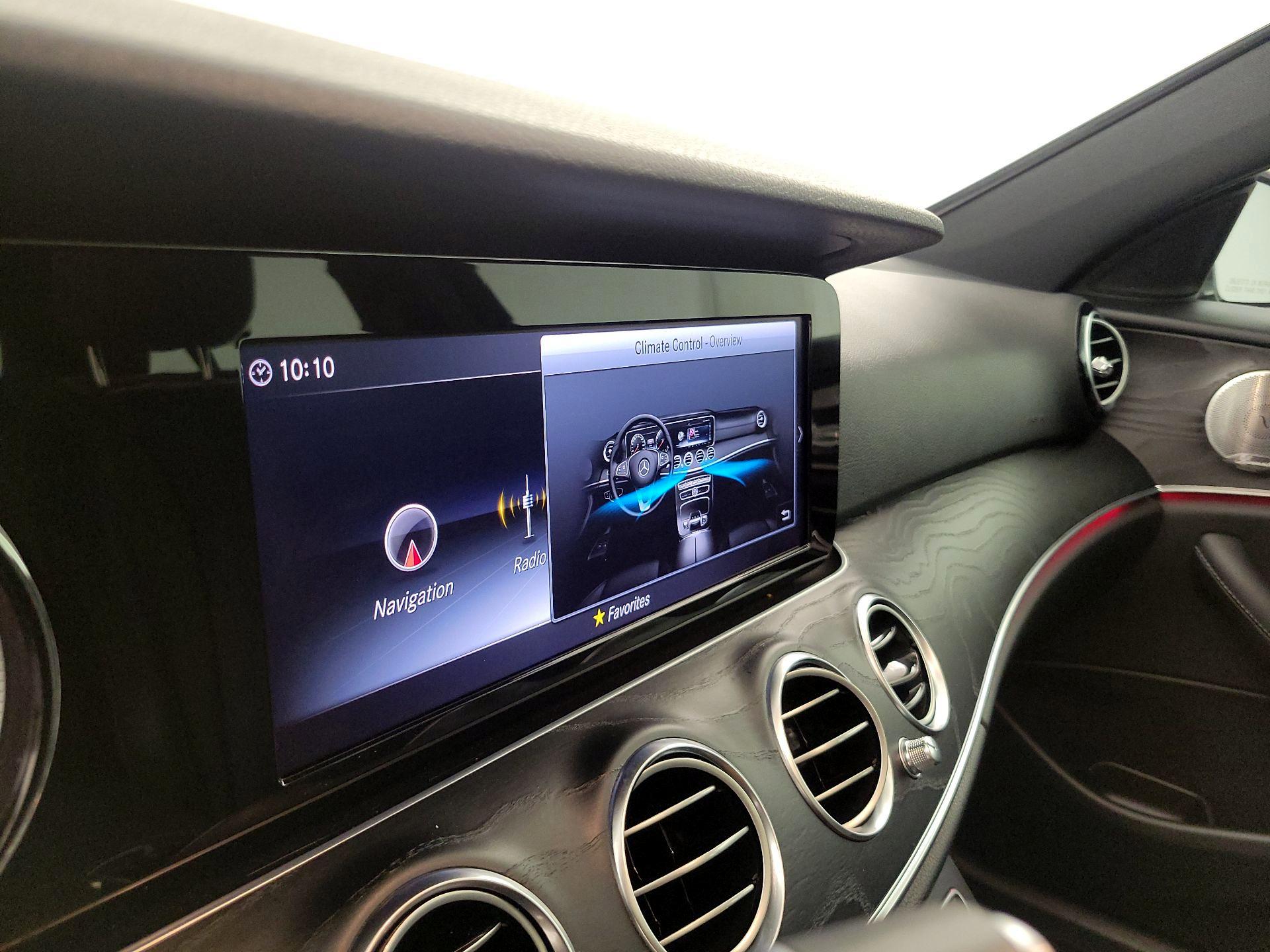 Thumbnail: 2019 Mercedes-Benz E-Class - 17