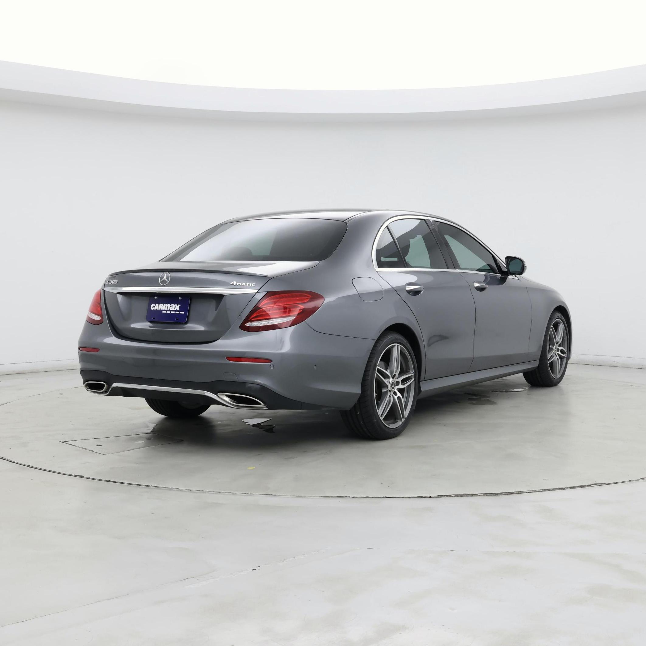 Thumbnail: 2019 Mercedes-Benz E-Class - 8