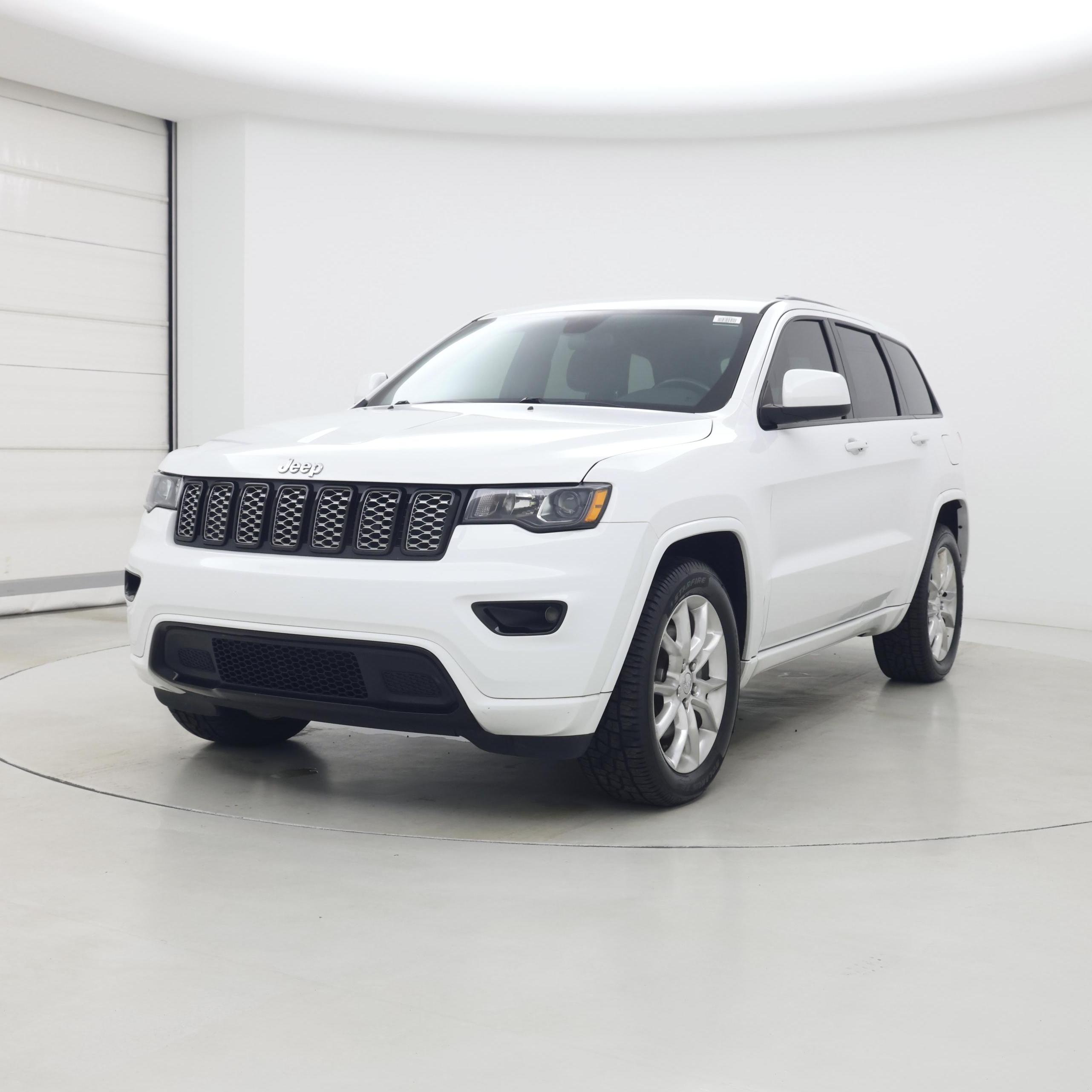 Thumbnail: 2021 Jeep Grand Cherokee - 4