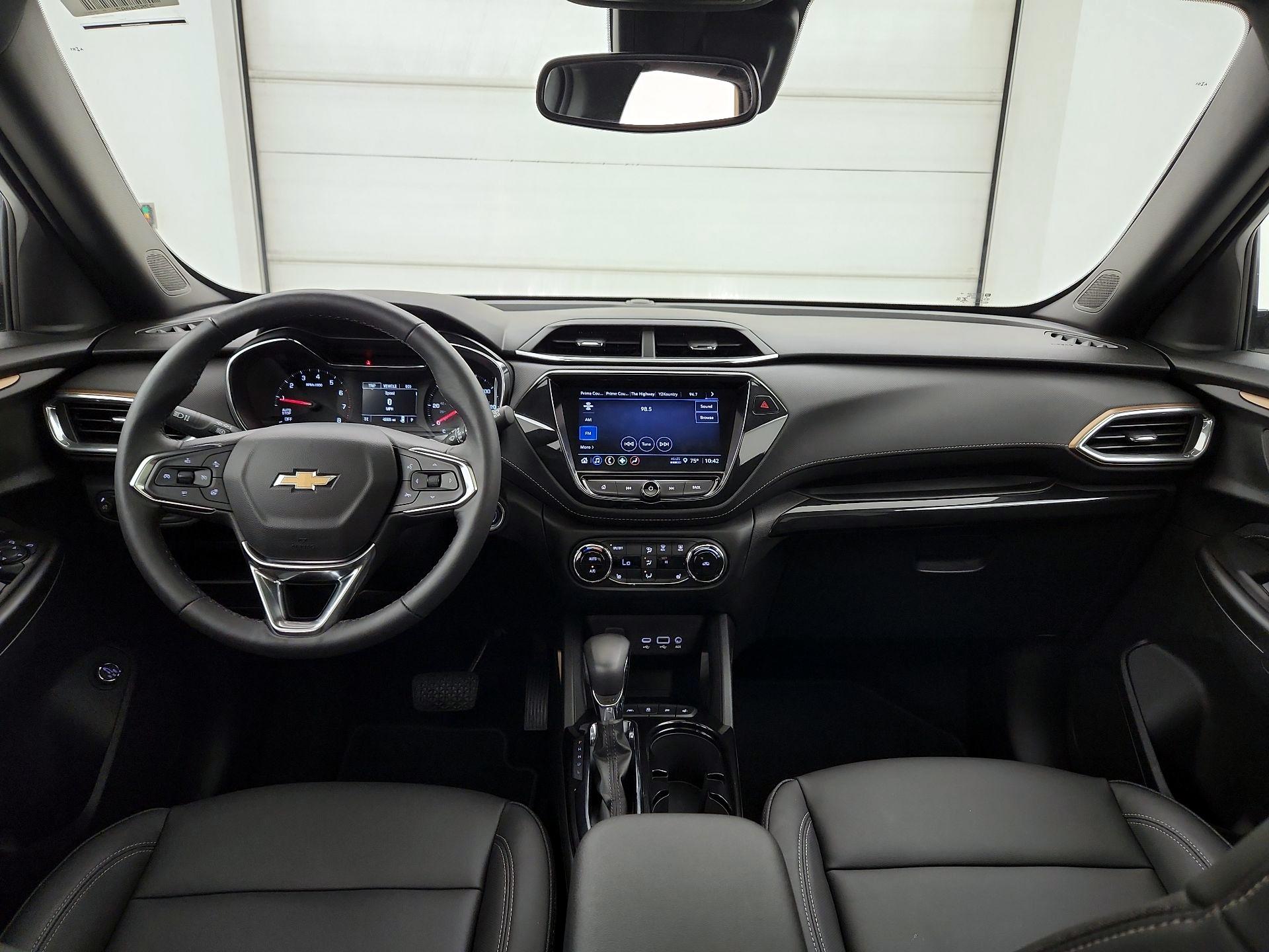 Thumbnail: 2023 Chevrolet TrailBlazer - 9
