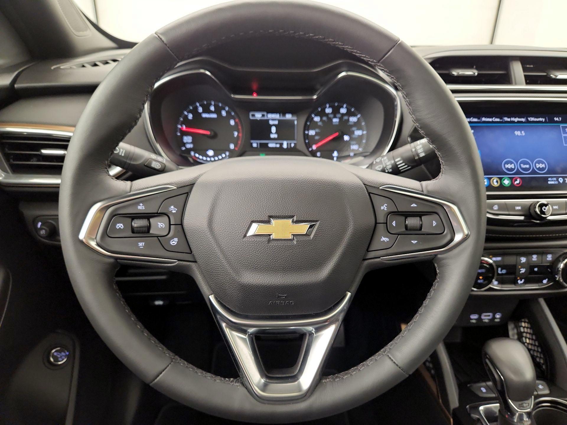 Thumbnail: 2023 Chevrolet TrailBlazer - 10