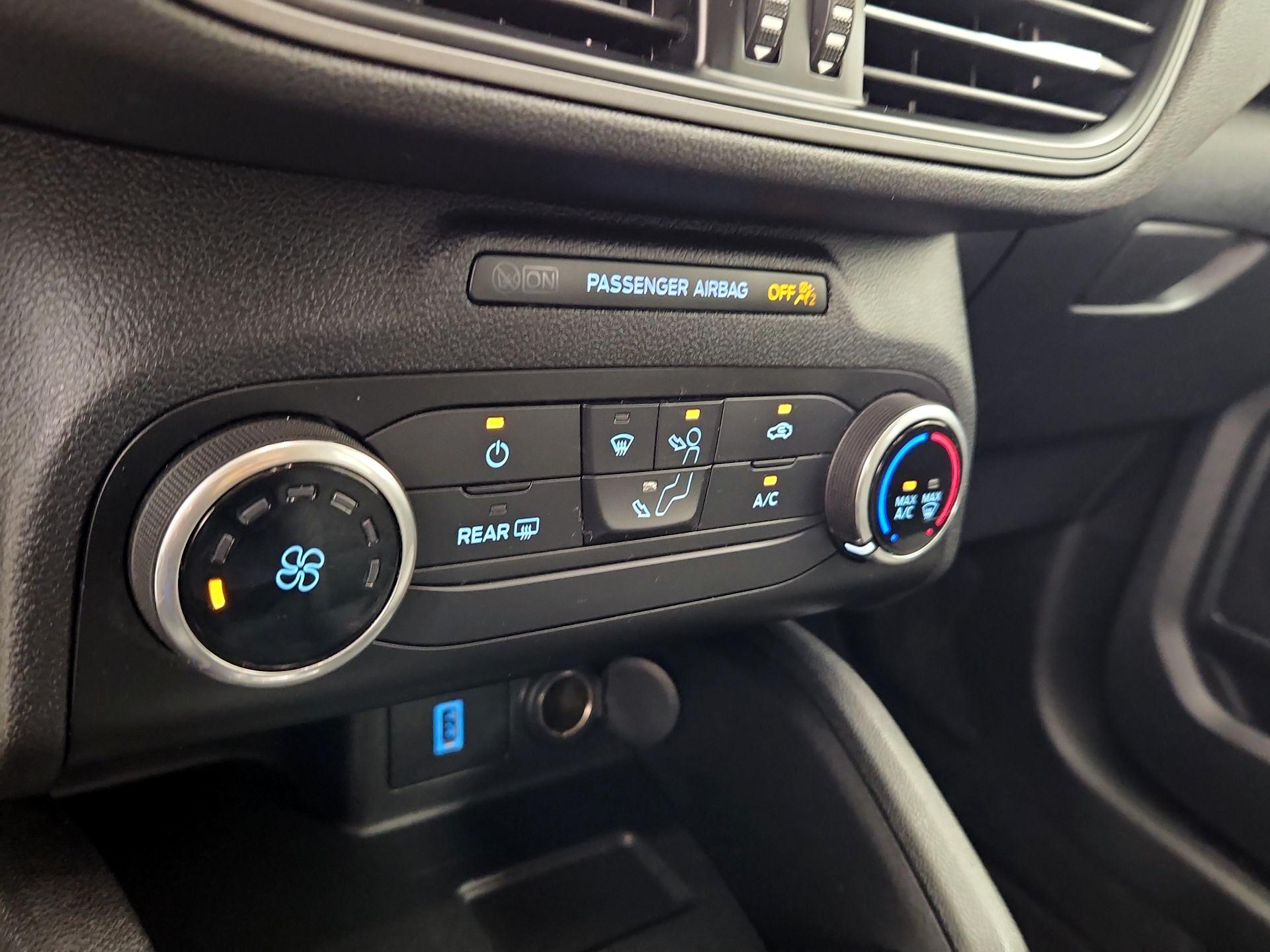 Thumbnail: 2020 Ford Escape - 16