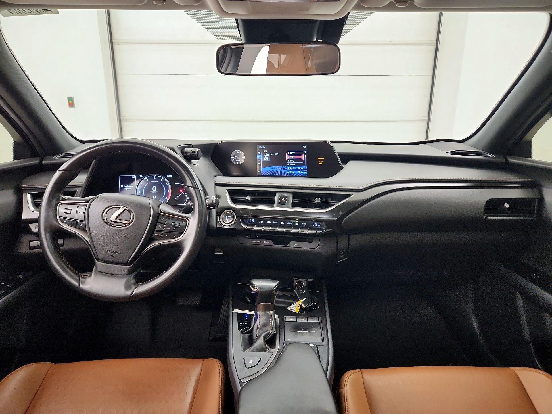Thumbnail: 2021 Lexus UX - 9