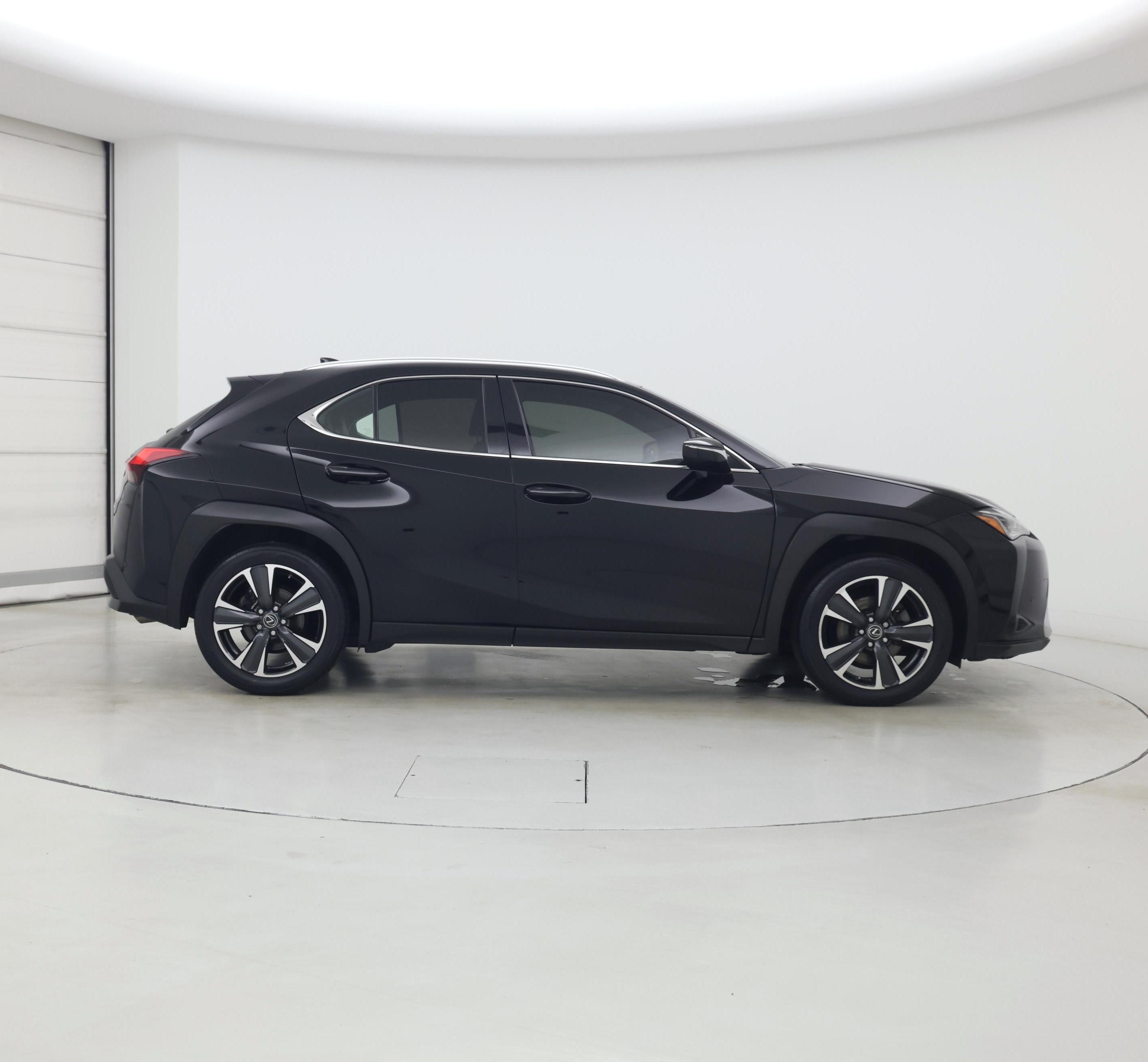 Thumbnail: 2021 Lexus UX - 7