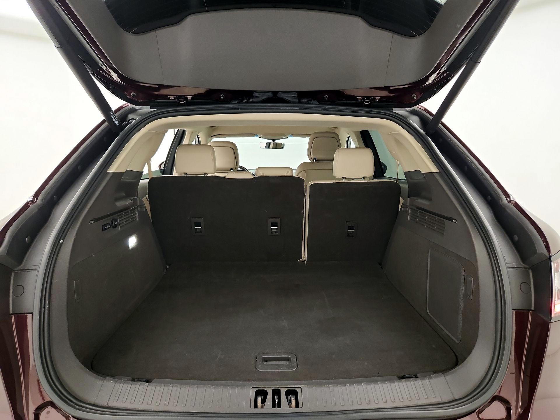 Thumbnail: 2020 Lincoln Nautilus - 20