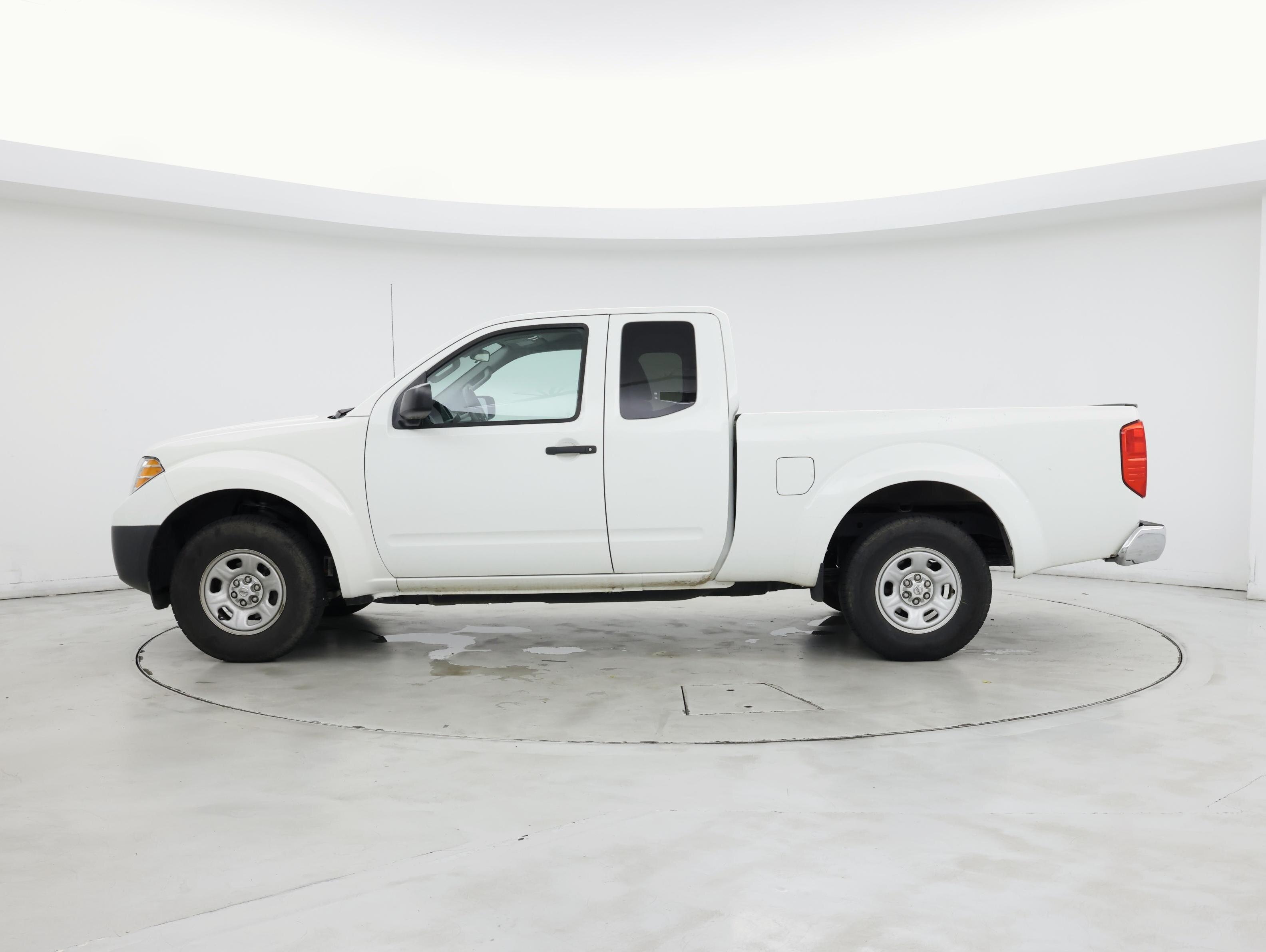 Thumbnail: 2015 Nissan Frontier - 3